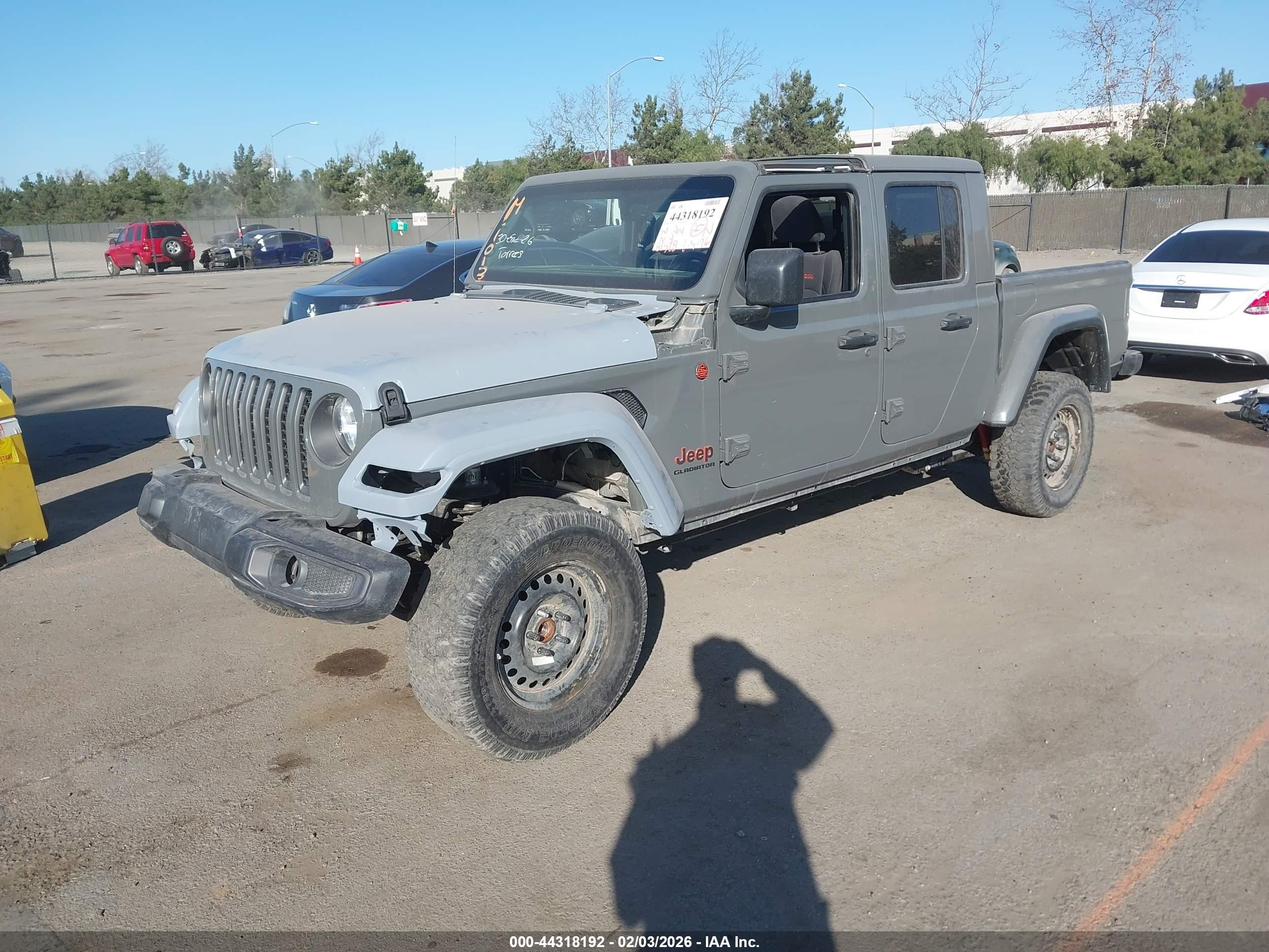 JEEP GLADIATOR image 2