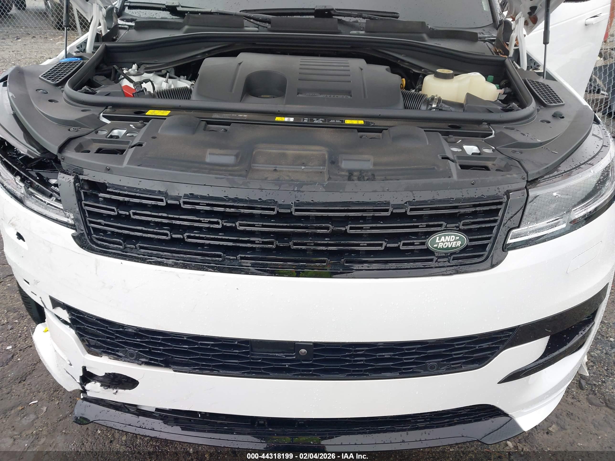 LAND ROVER image 10