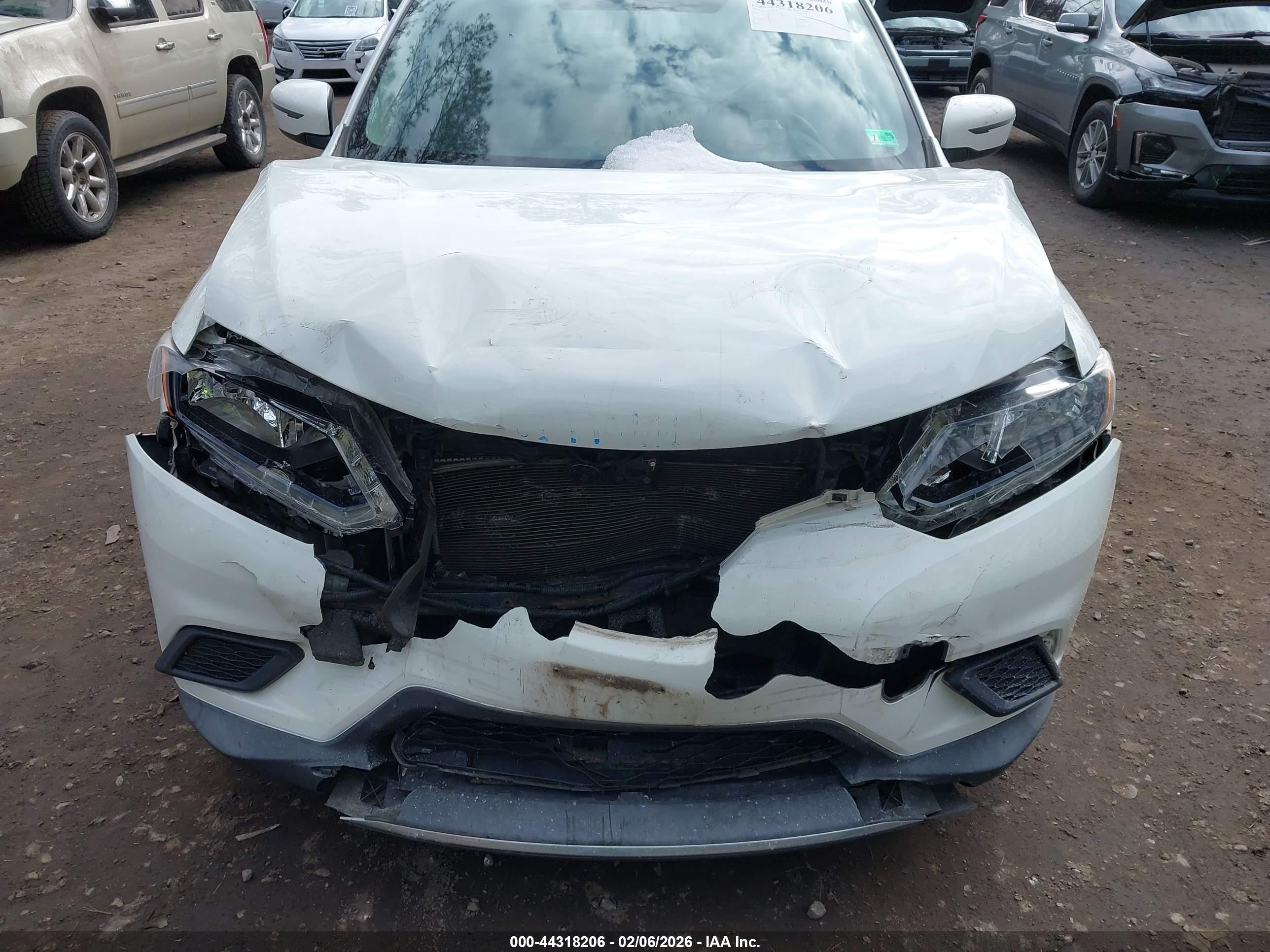 NISSAN ROGUE image 6