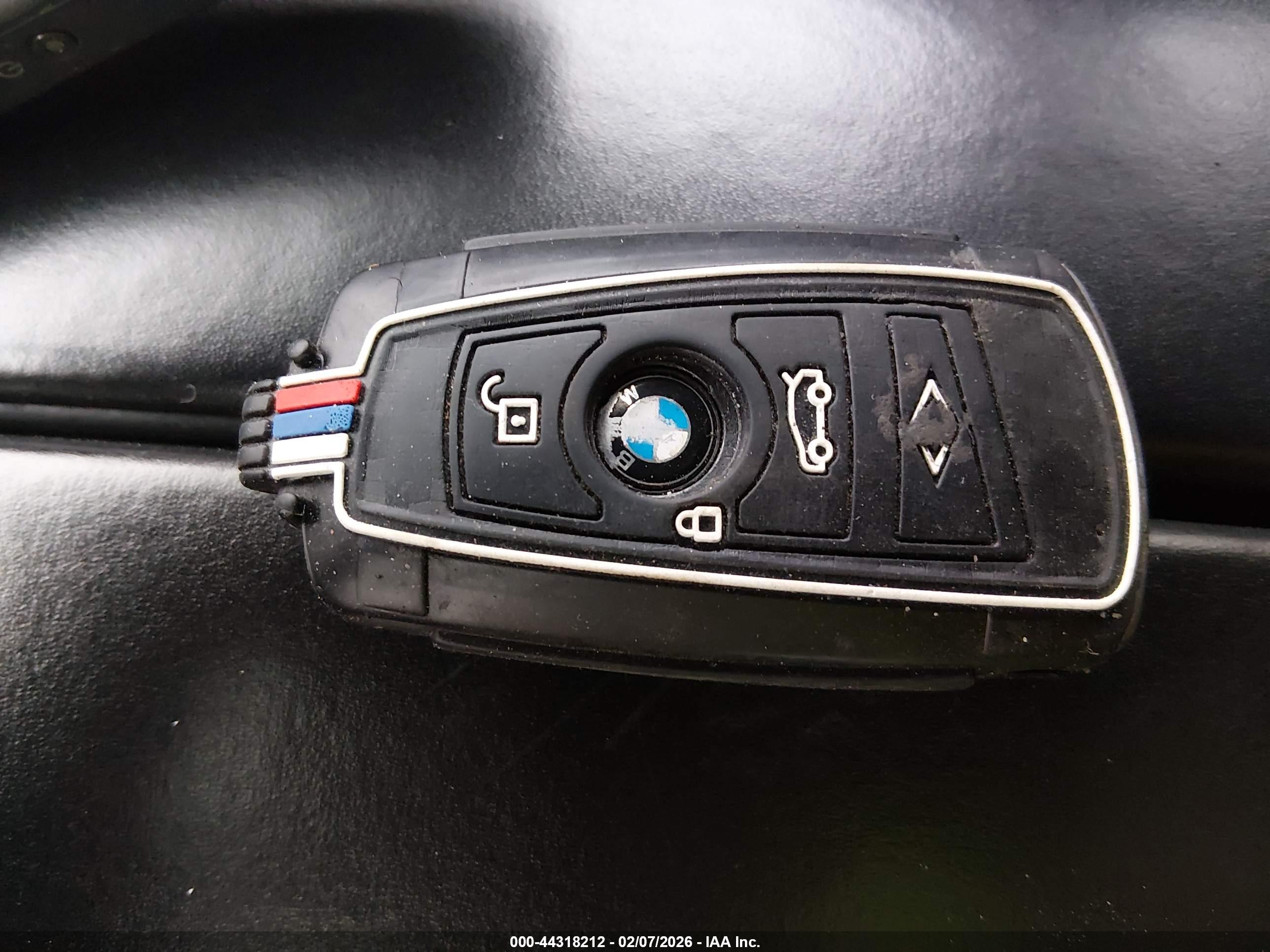 BMW 750LI image 11