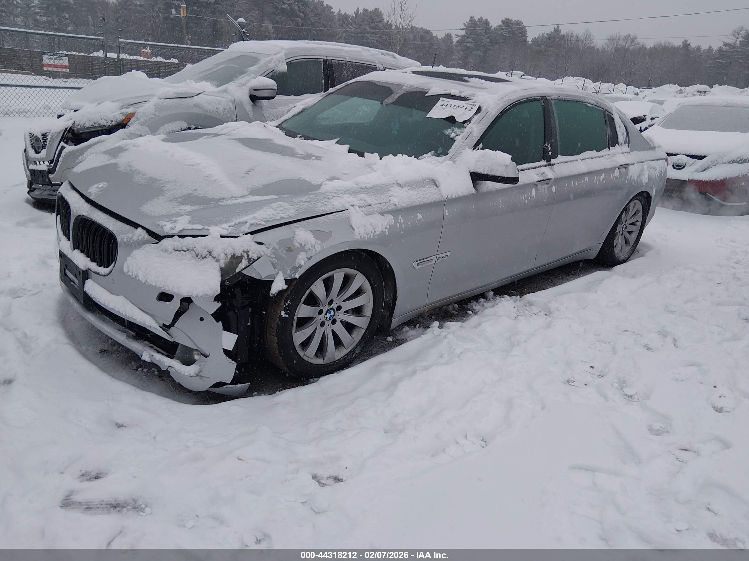 BMW 750LI image 2