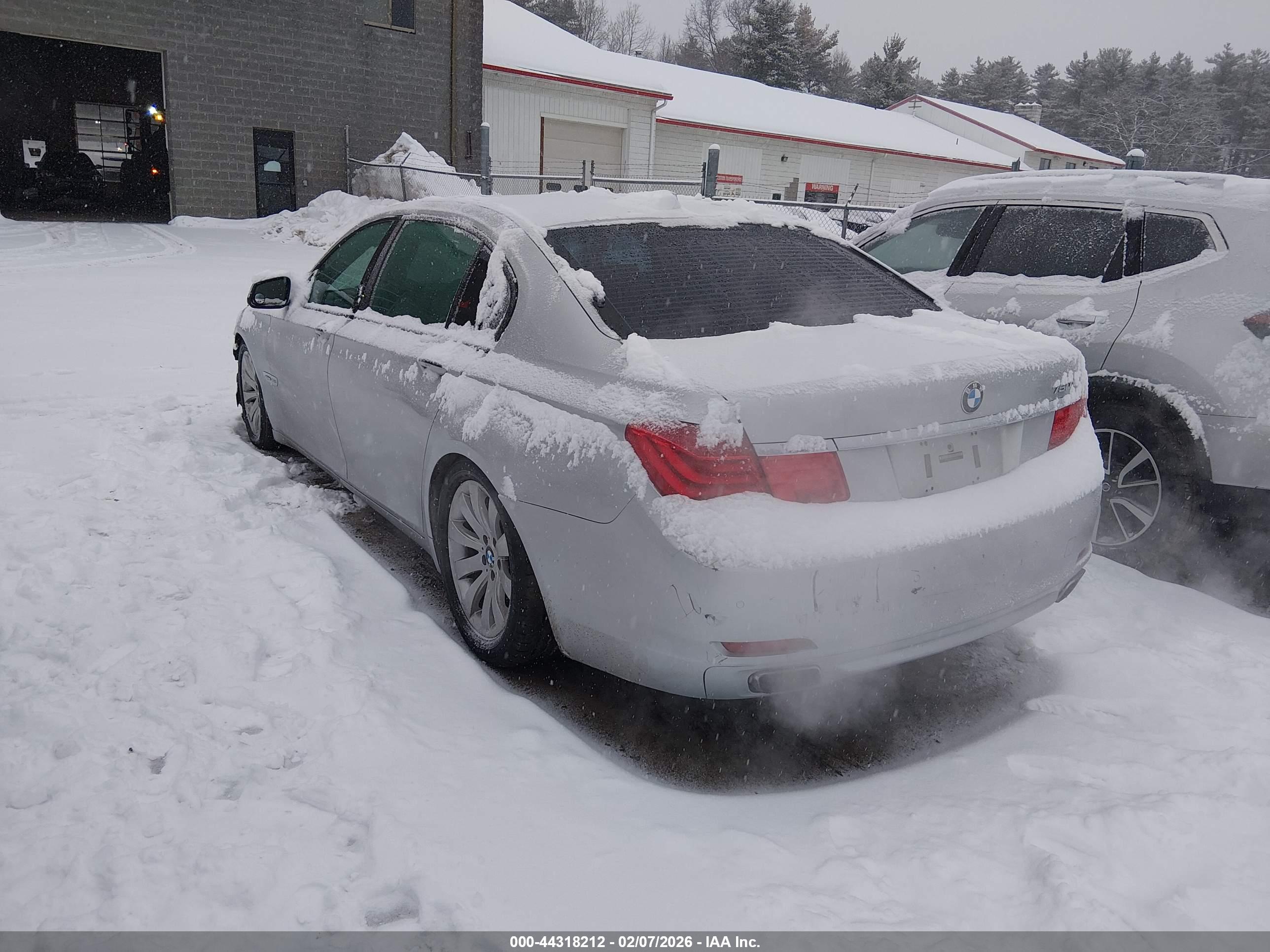 BMW 750LI image 3
