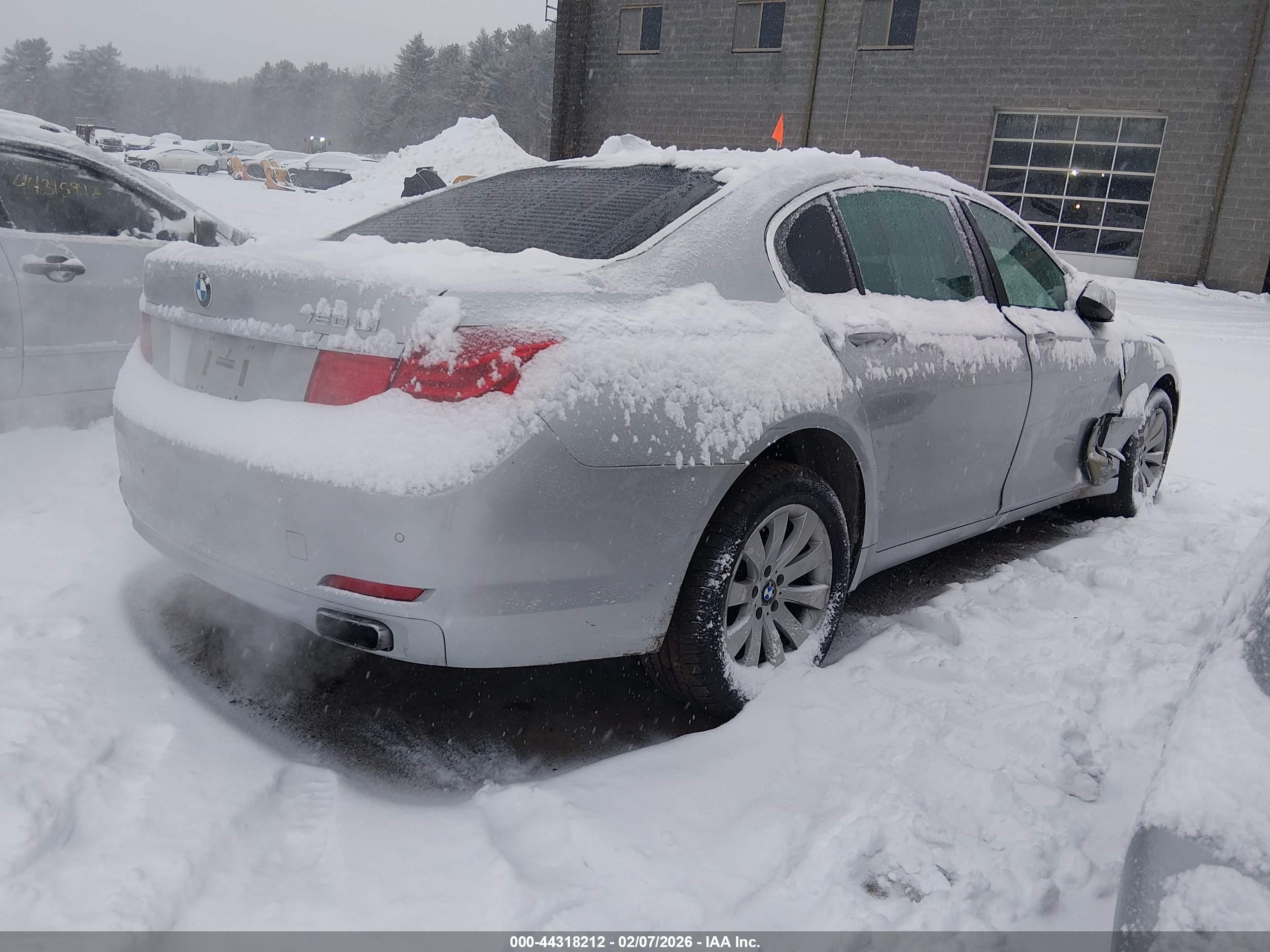 BMW 750LI image 4