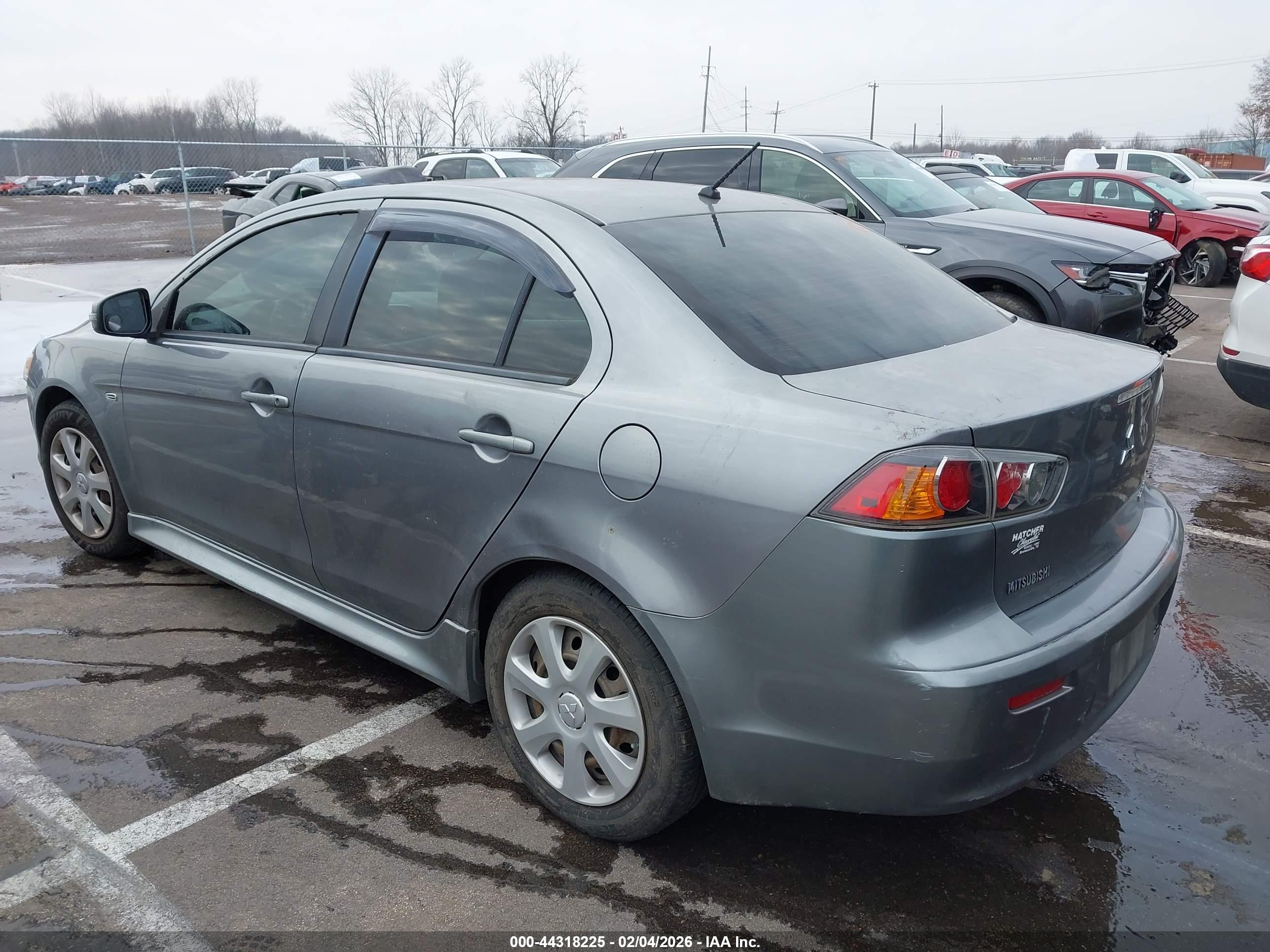 MITSUBISHI LANCER image 3