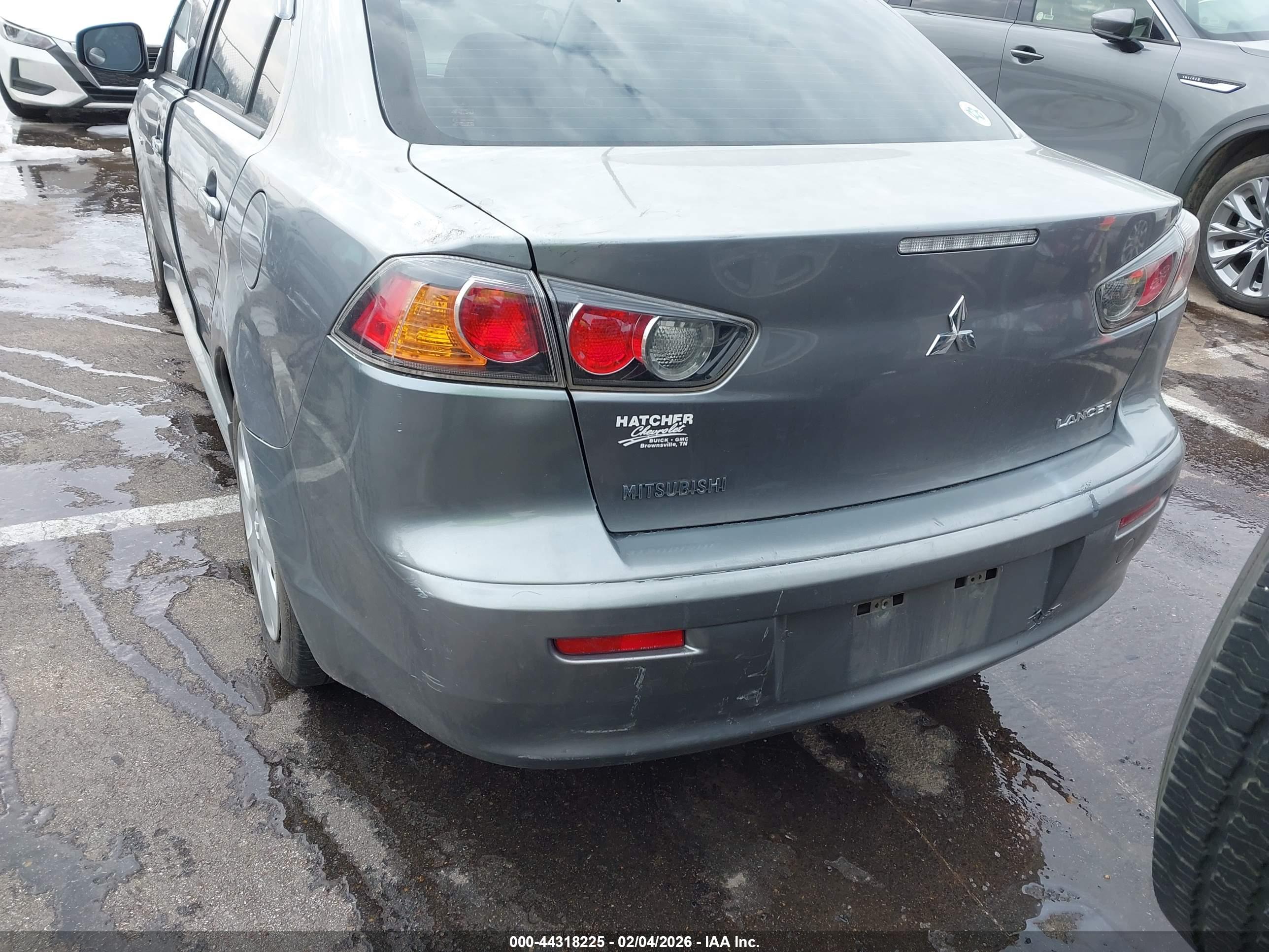 MITSUBISHI LANCER image 6