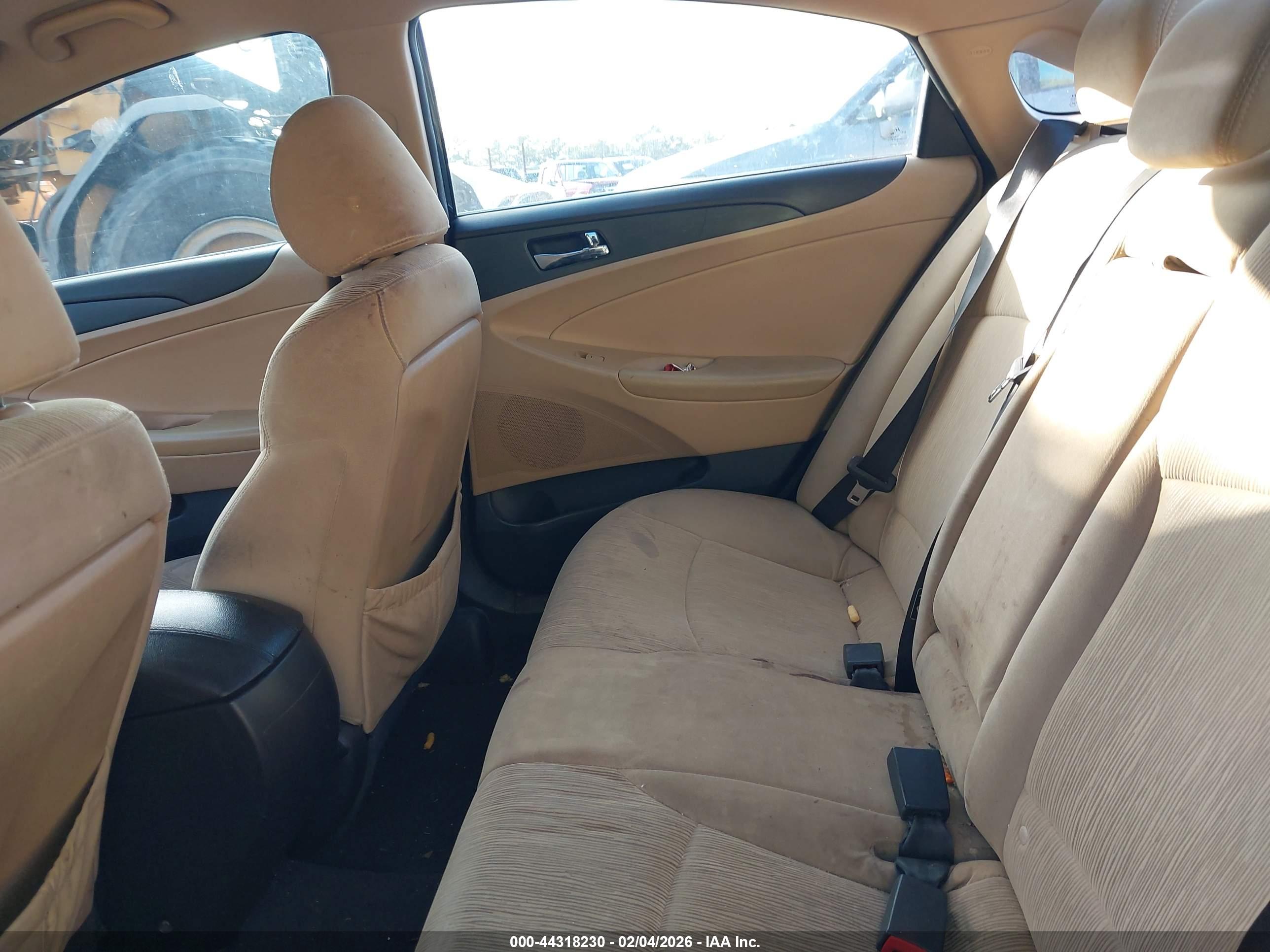 HYUNDAI SONATA image 8