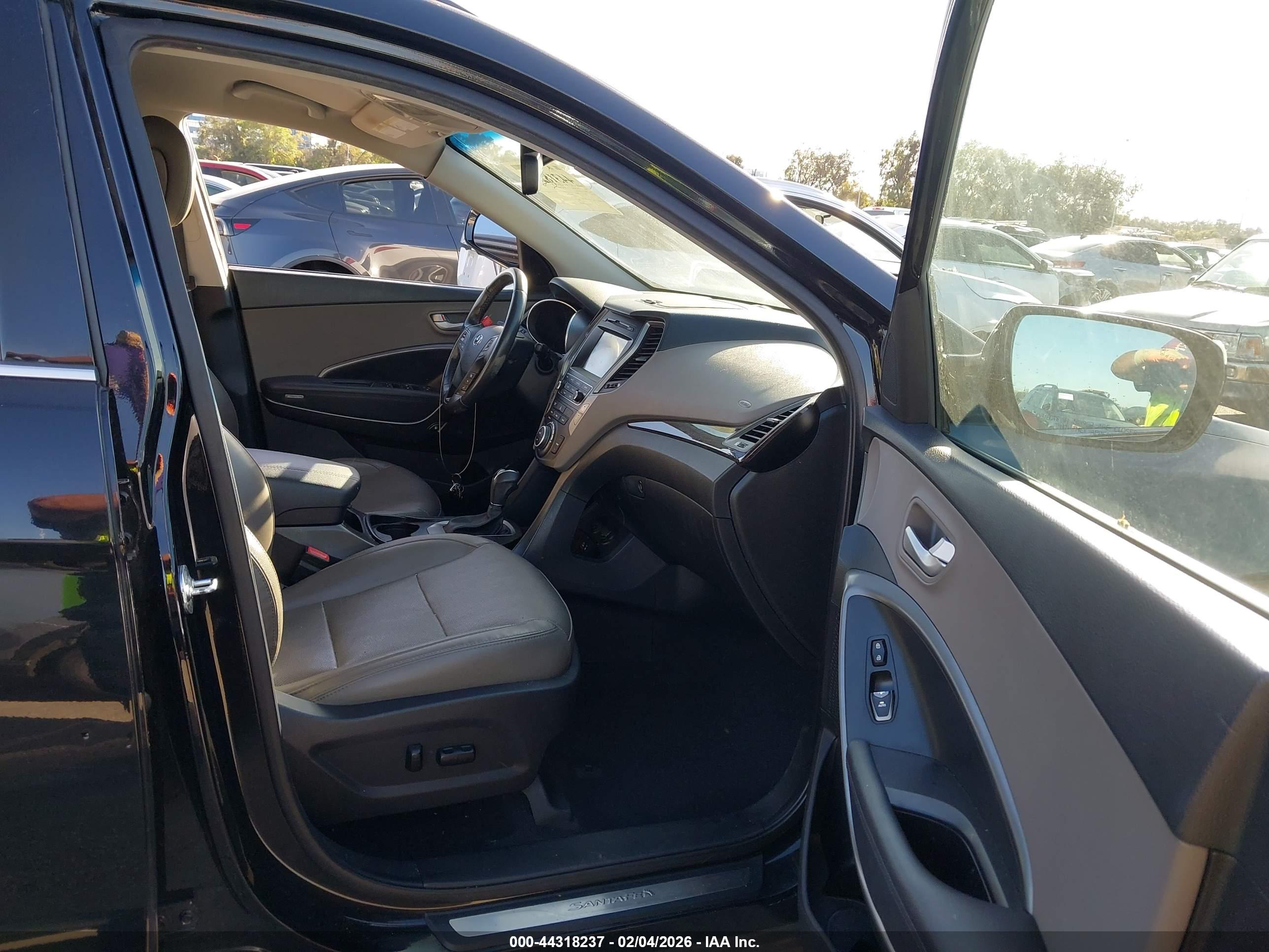 HYUNDAI SANTA image 5