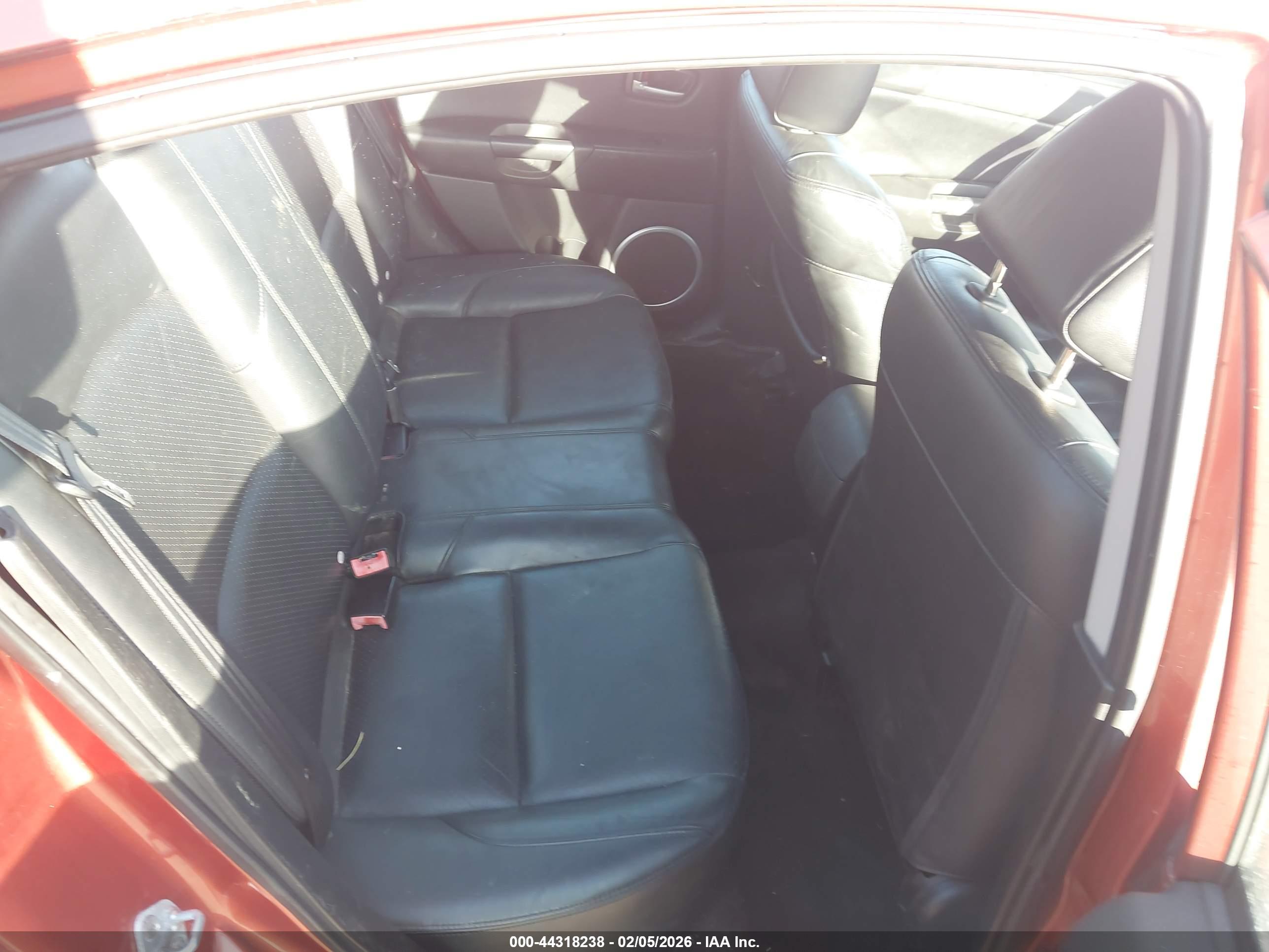 MAZDA MAZDA3 image 8