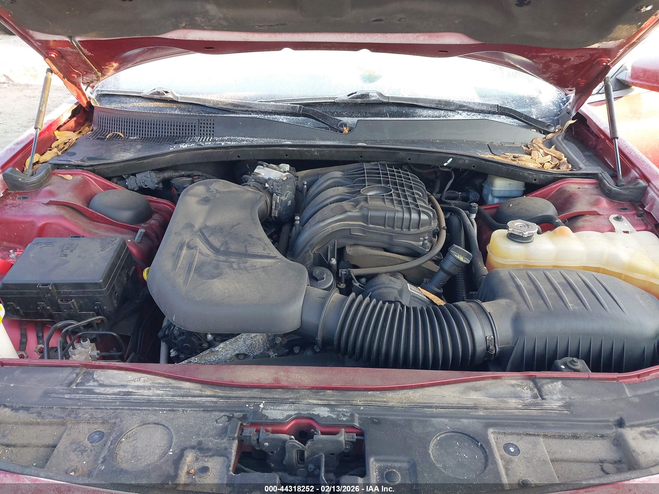 CHRYSLER 300 image 10