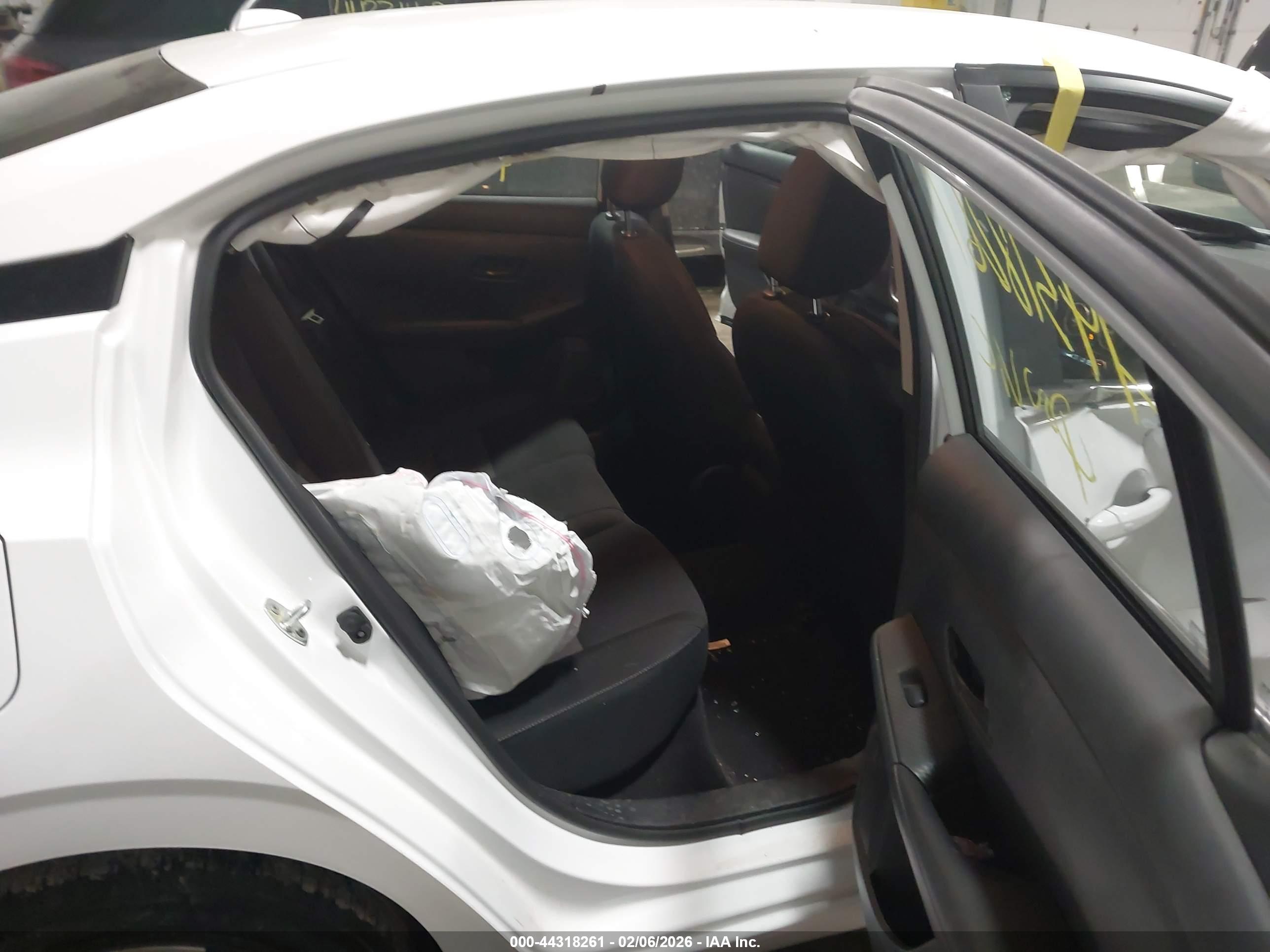 NISSAN SENTRA image 8