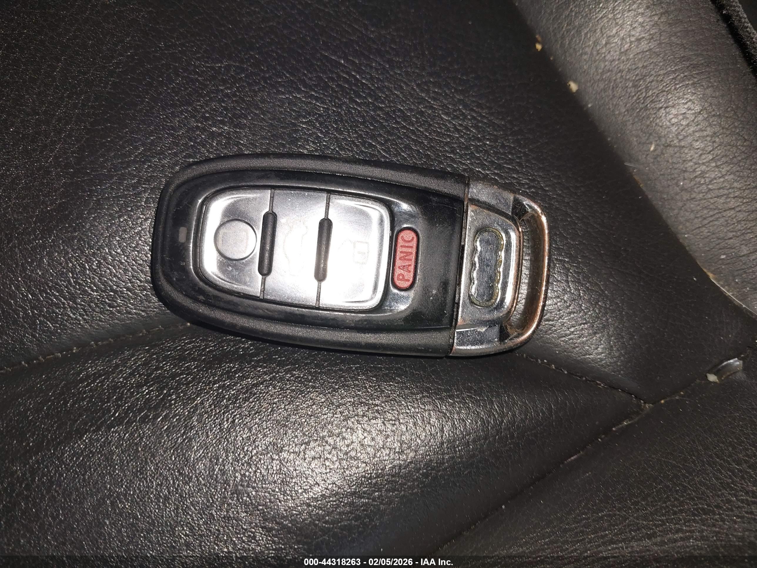 AUDI A4 image 11