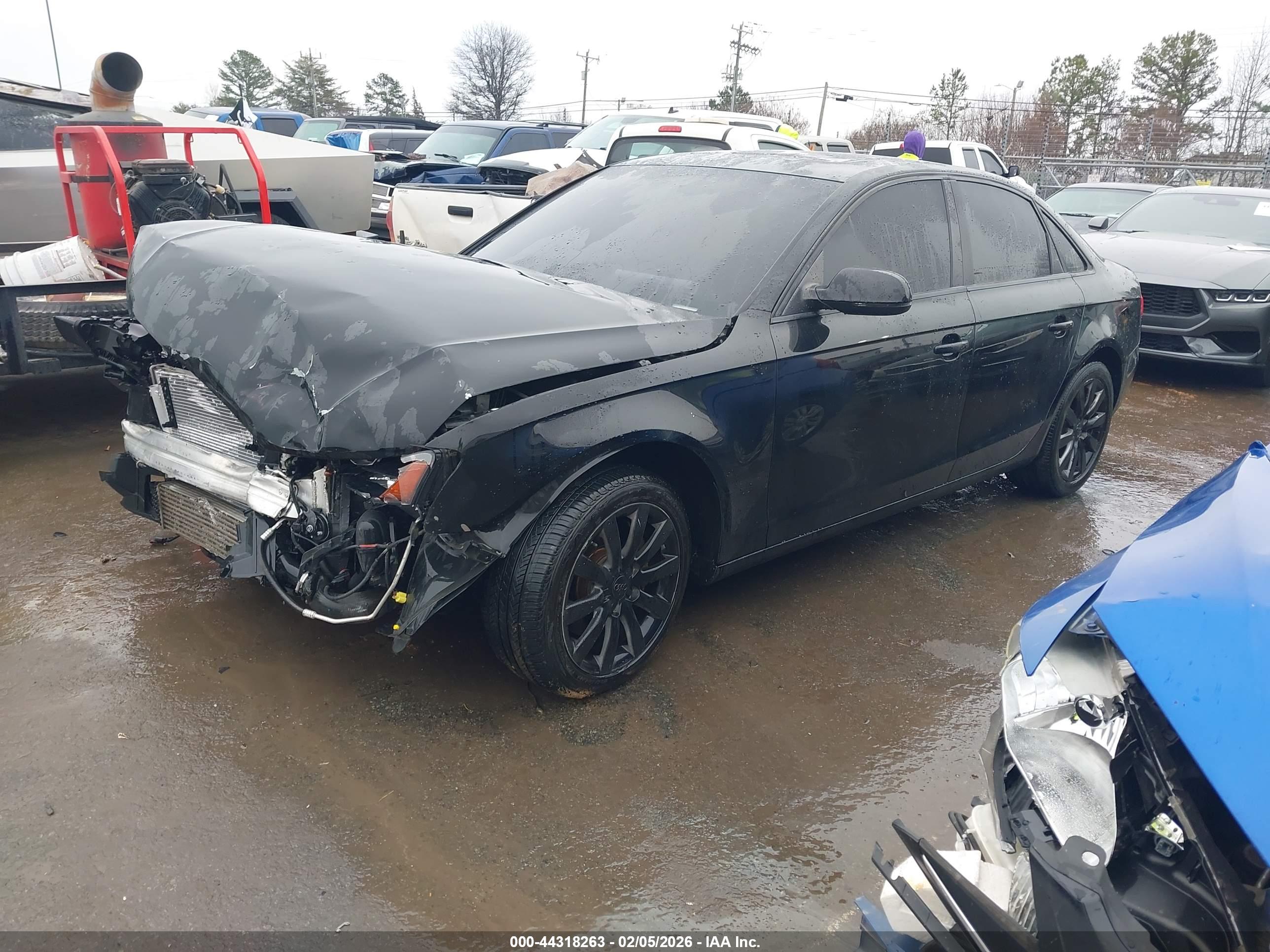 AUDI A4 image 2