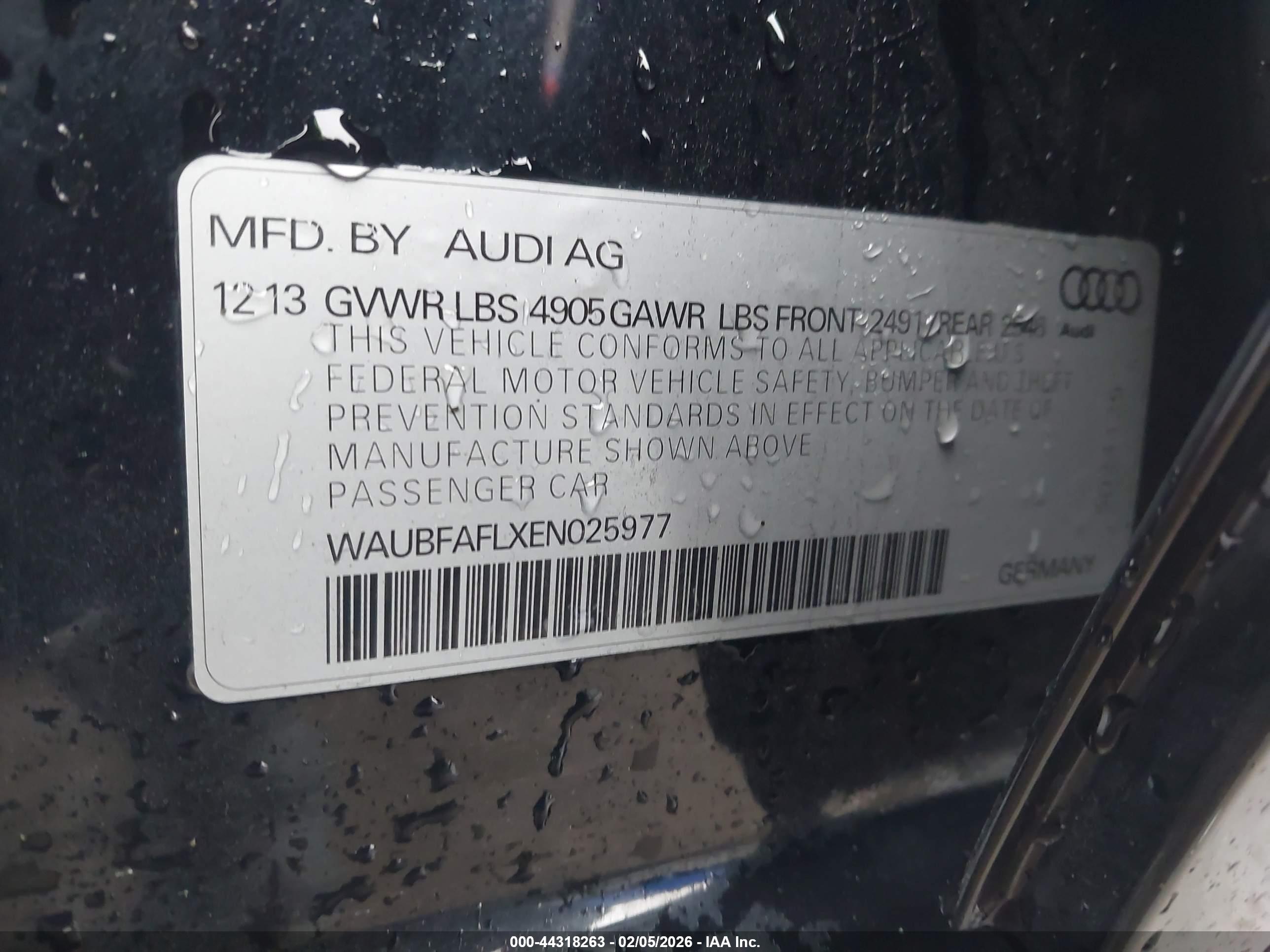 AUDI A4 image 9