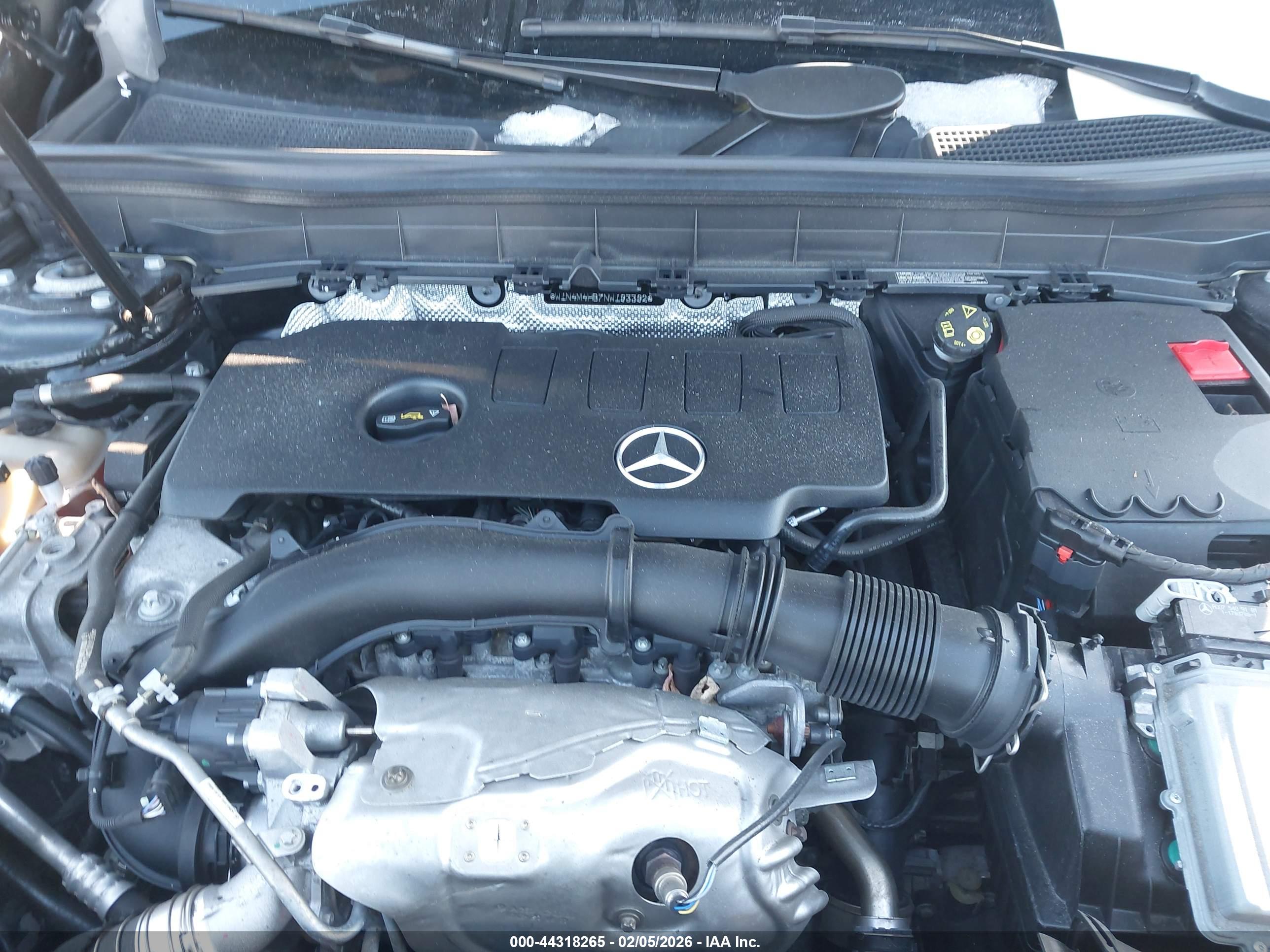 MERCEDES-BENZ GLB image 10
