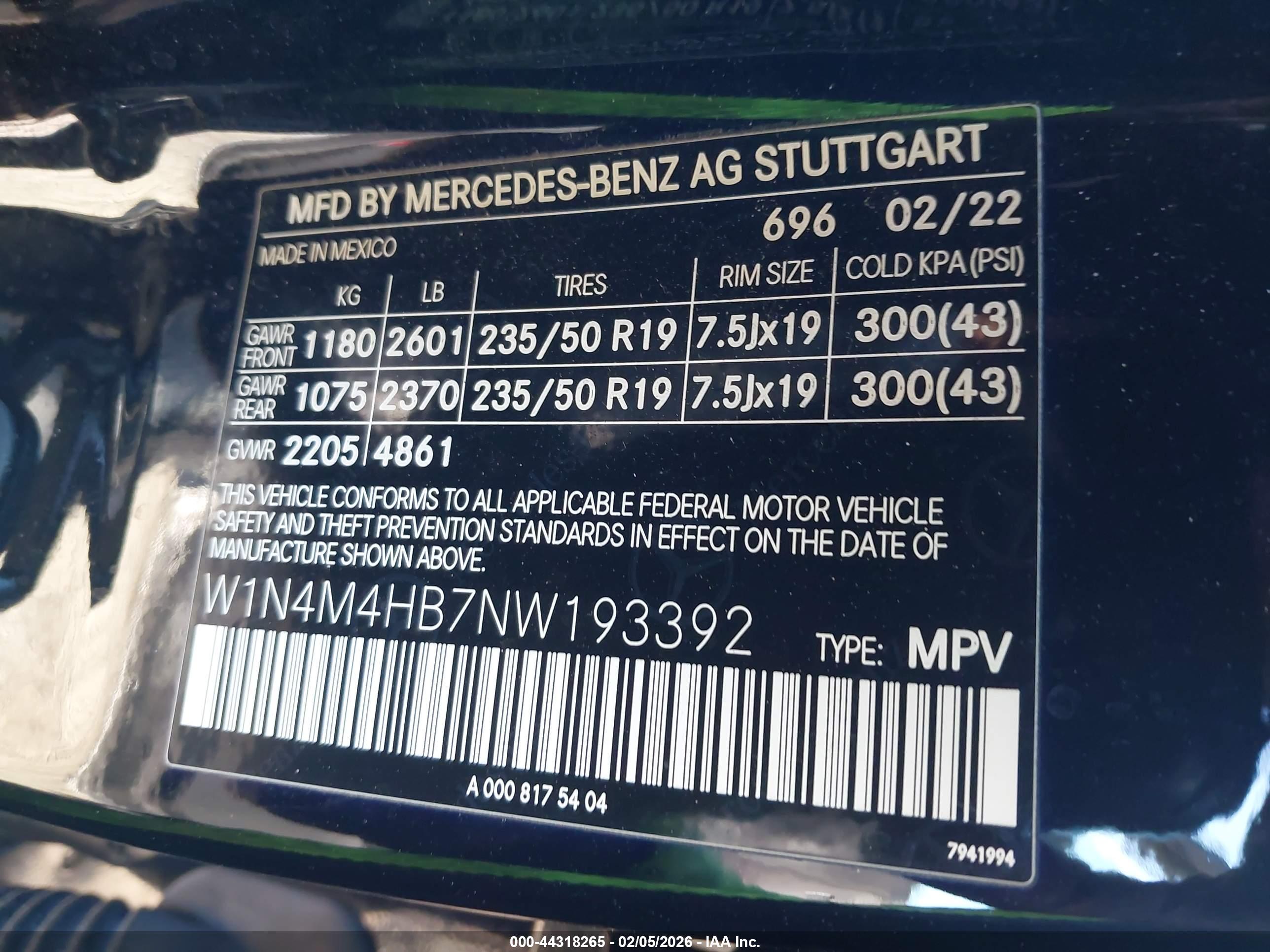 MERCEDES-BENZ GLB image 9