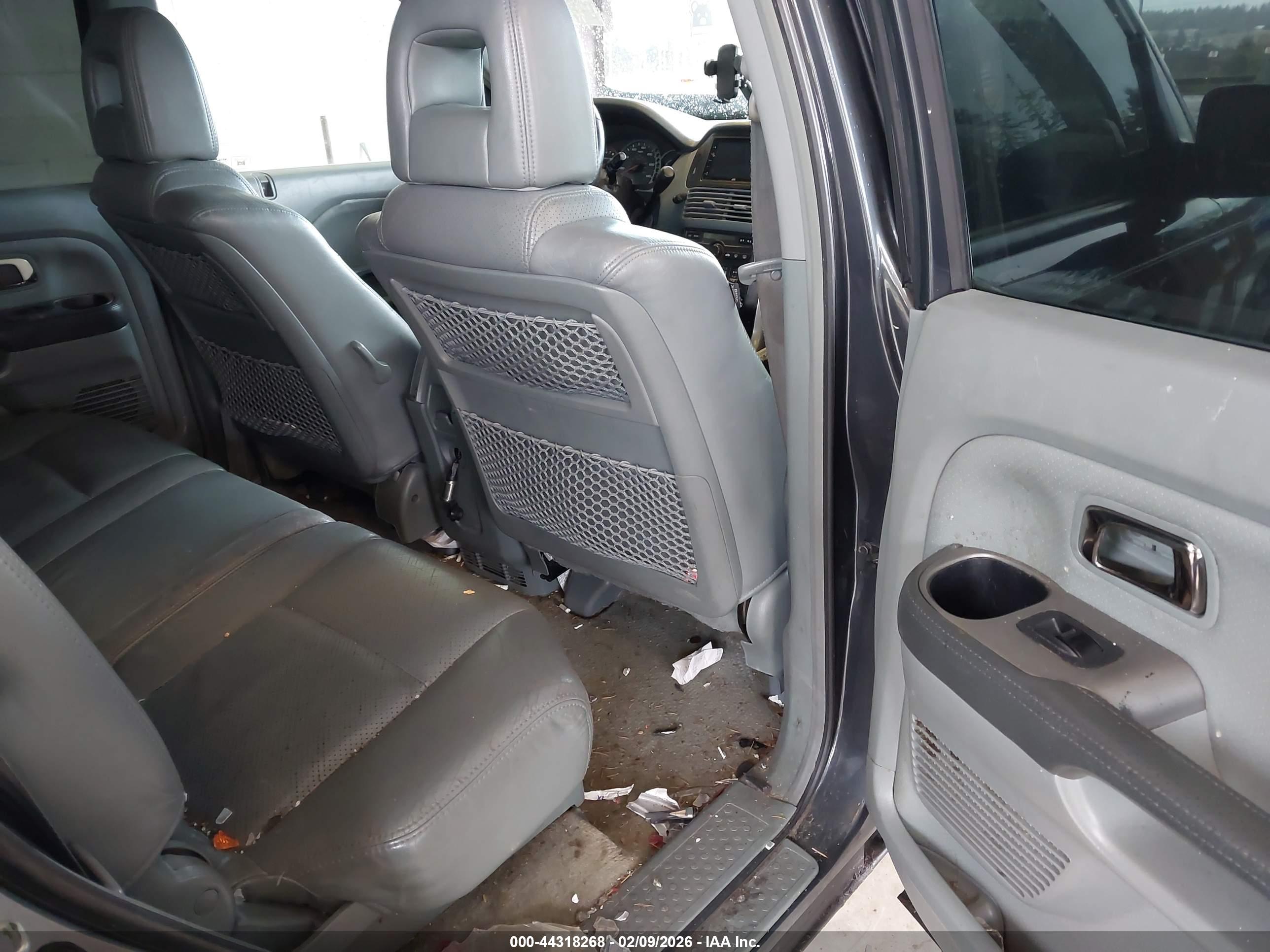 HONDA PILOT image 8