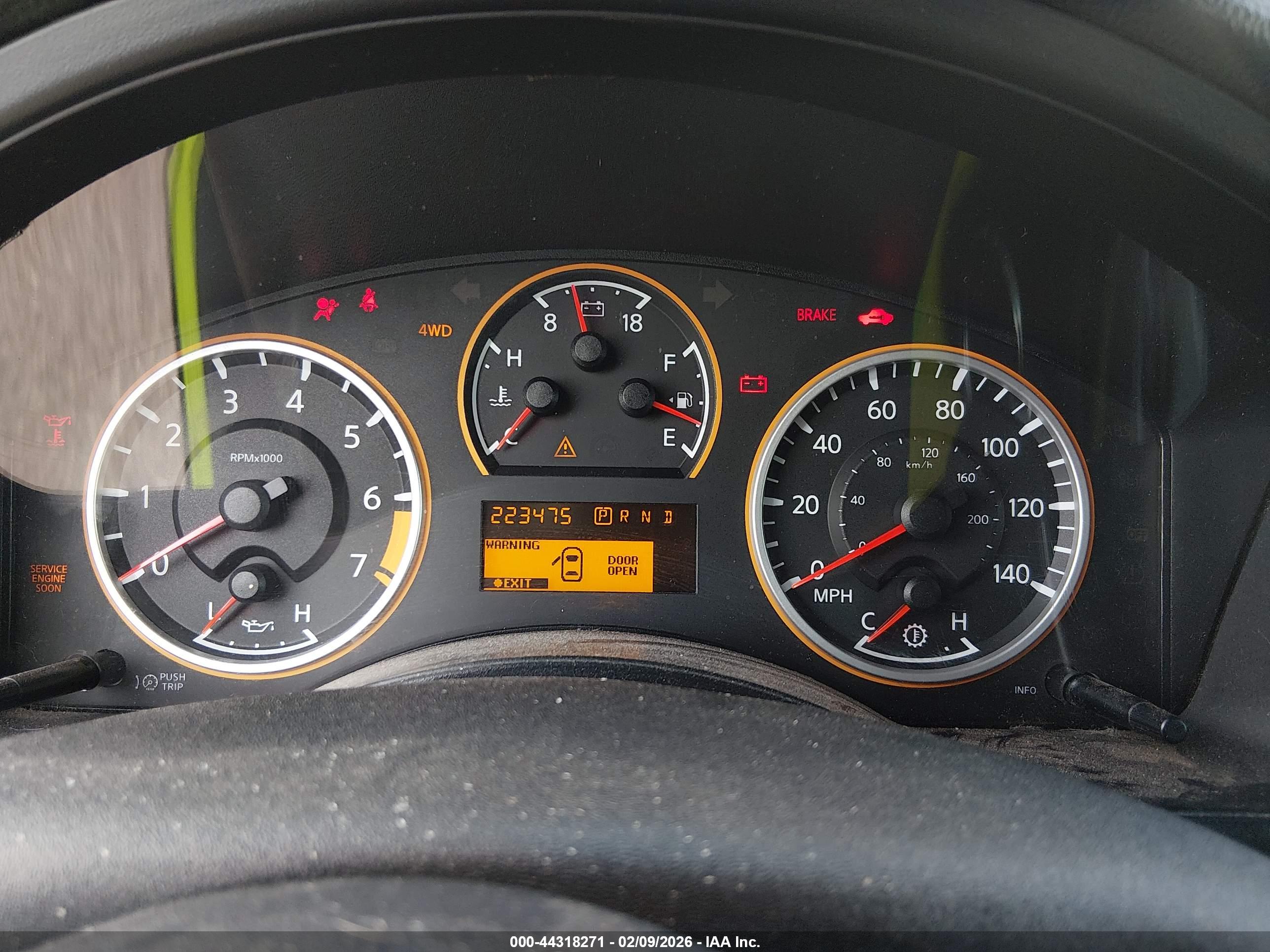 NISSAN ARMADA image 7