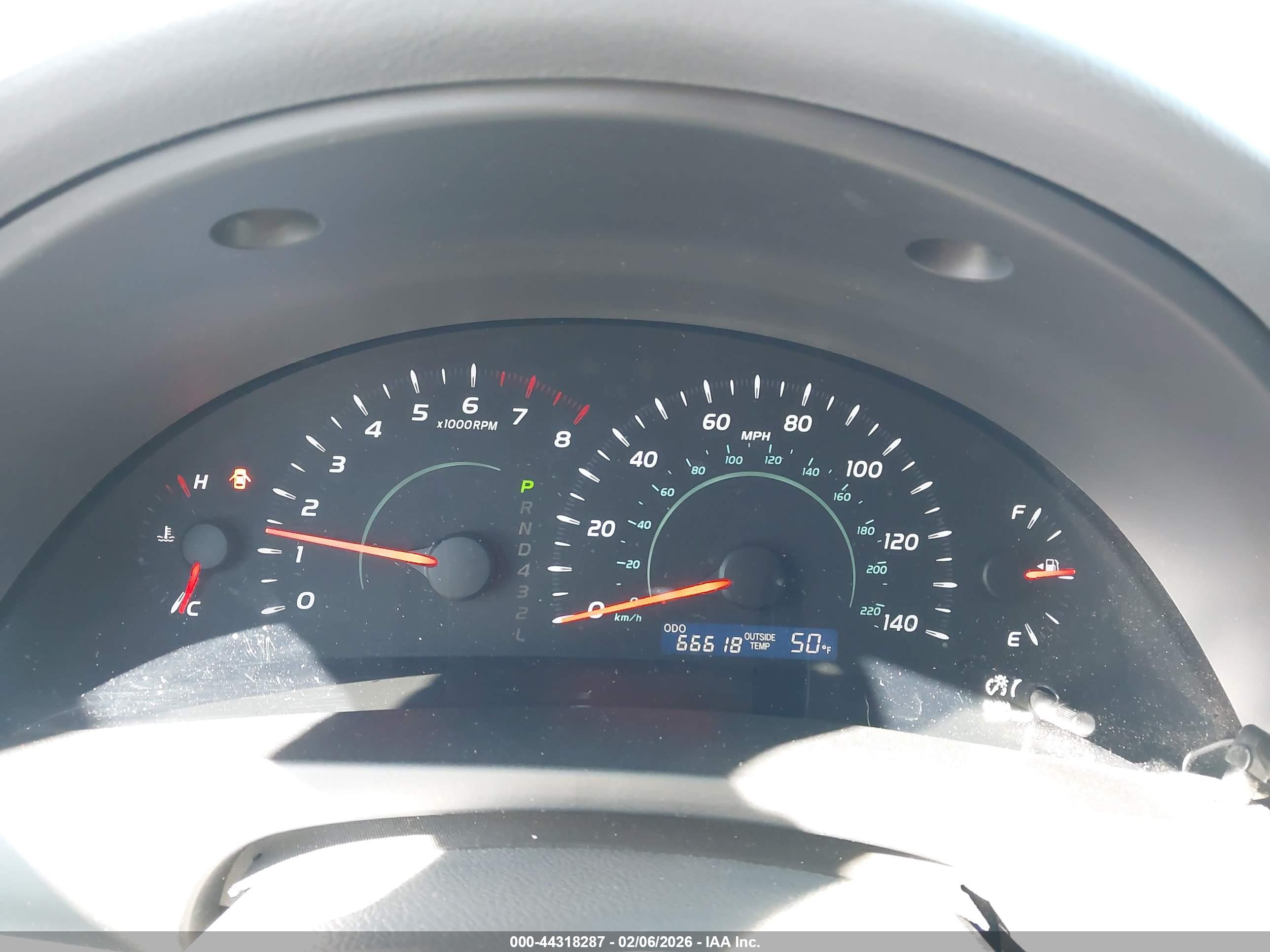 TOYOTA CAMRY image 7