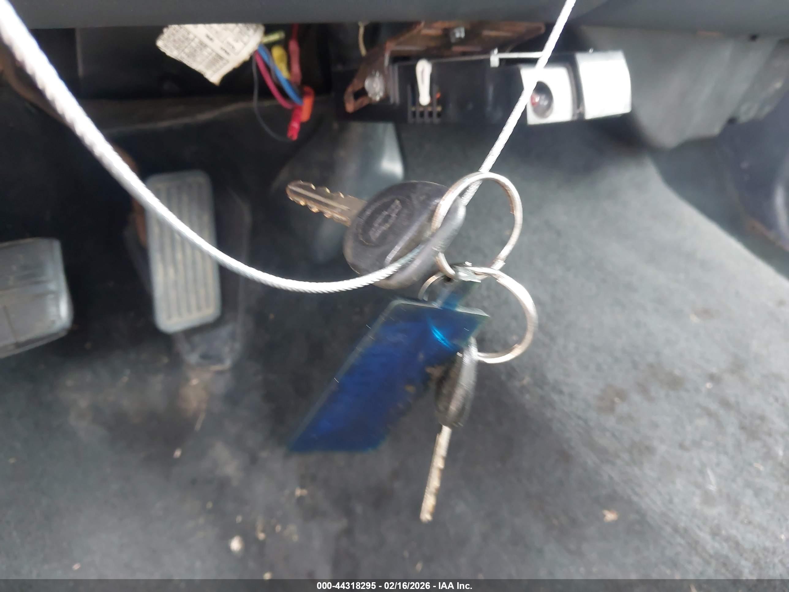 GMC SIERRA image 11