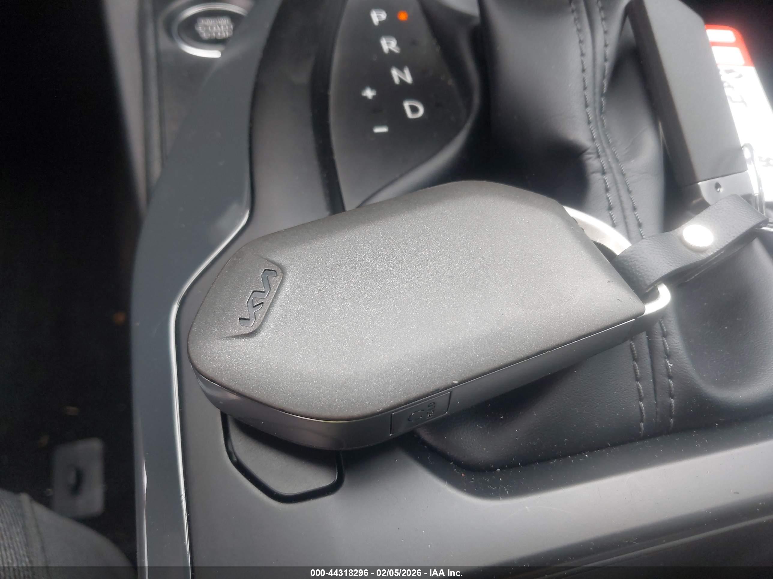 KIA K4 image 11