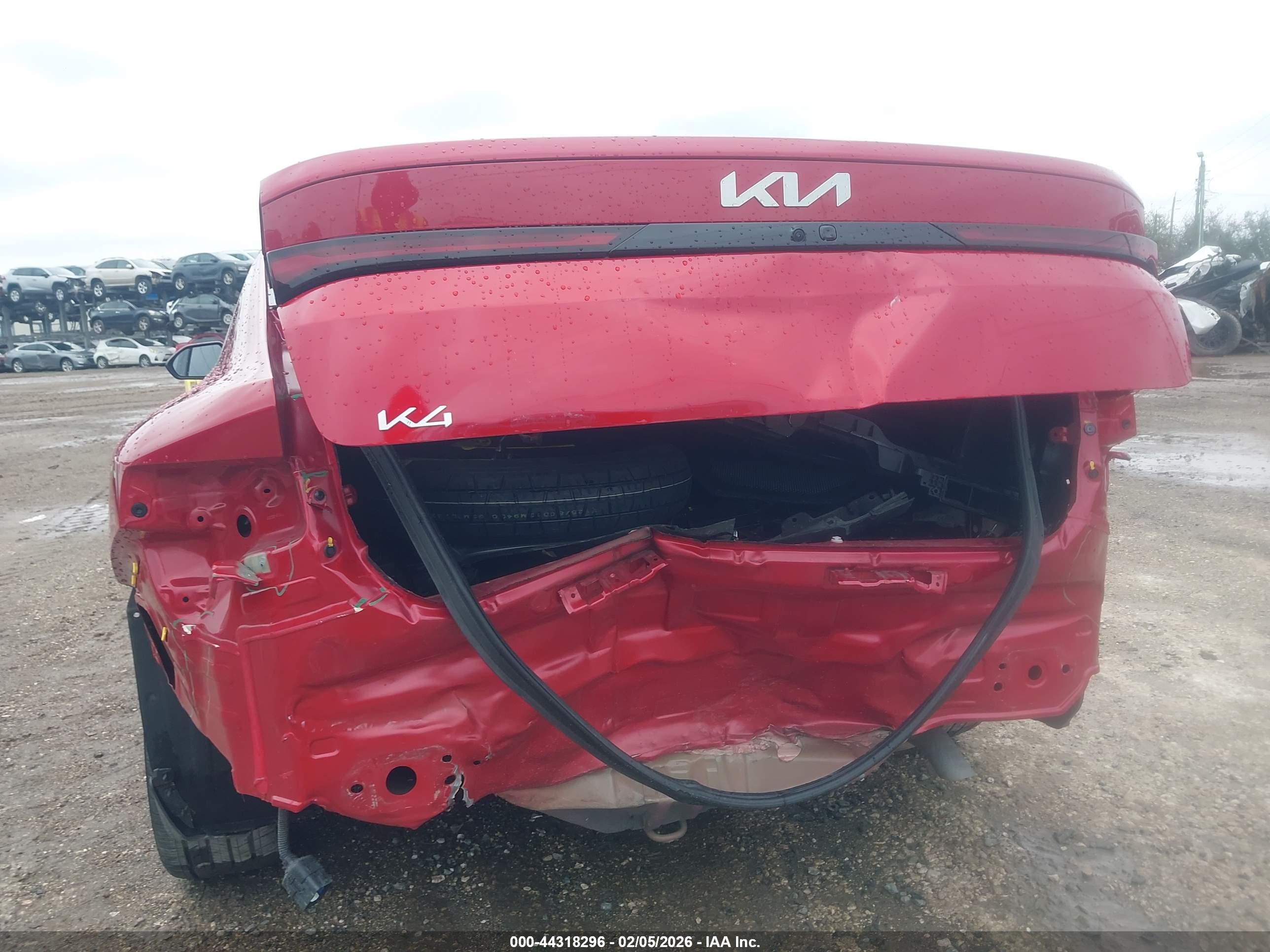 KIA K4 image 6