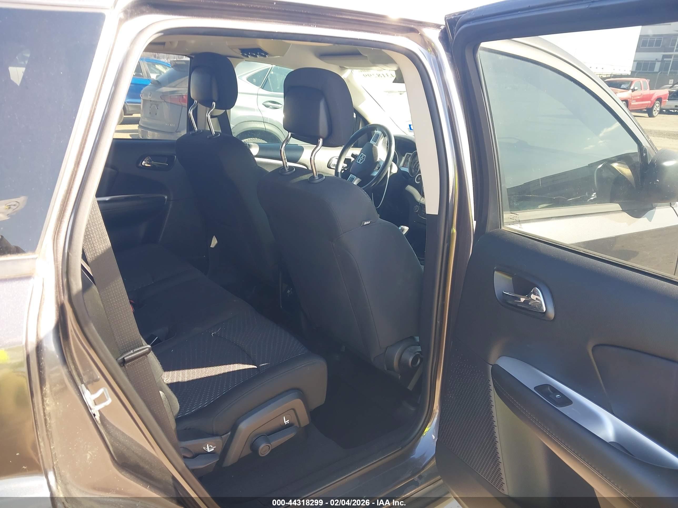 DODGE JOURNEY image 8