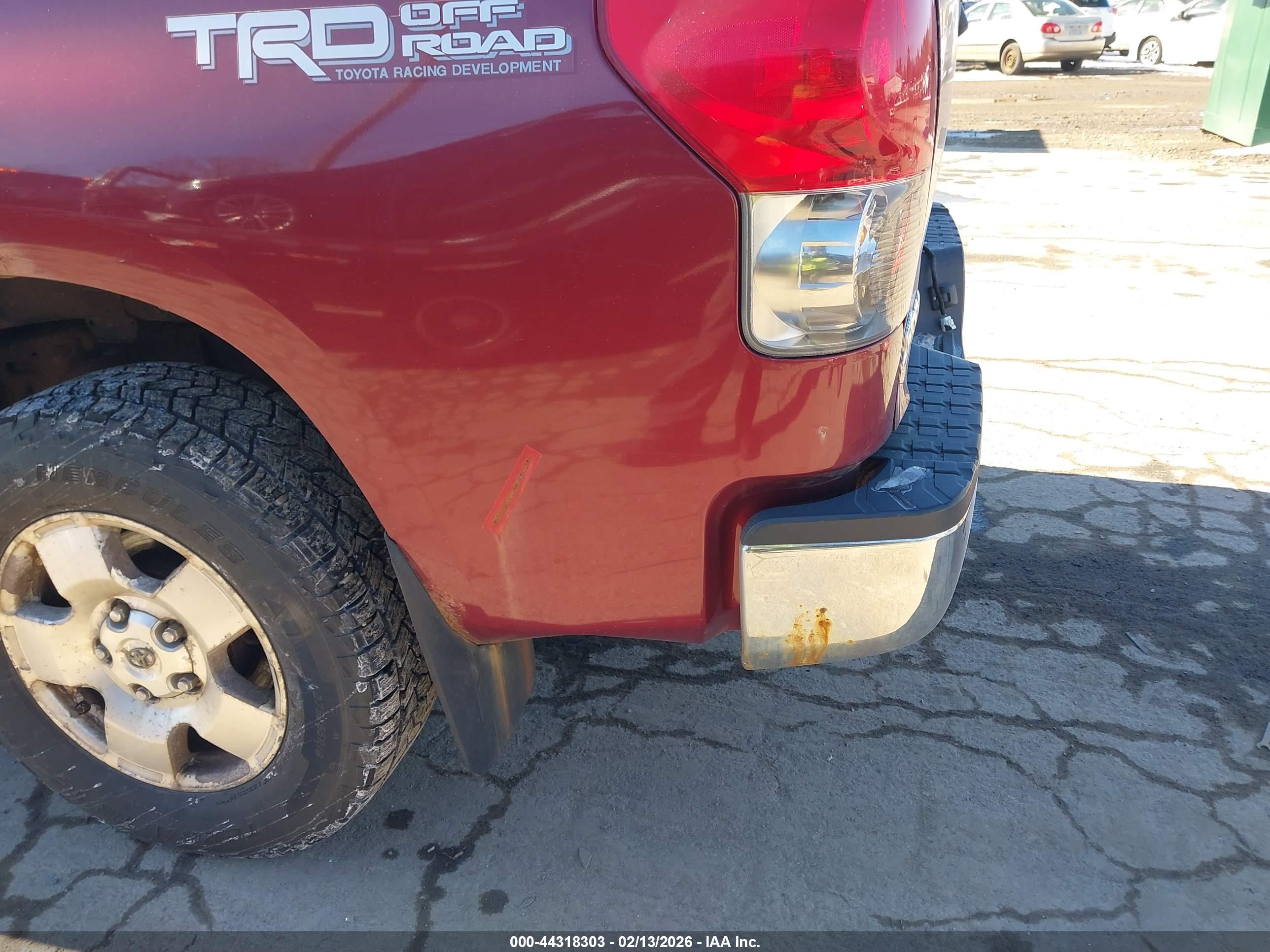 TOYOTA TUNDRA image 6
