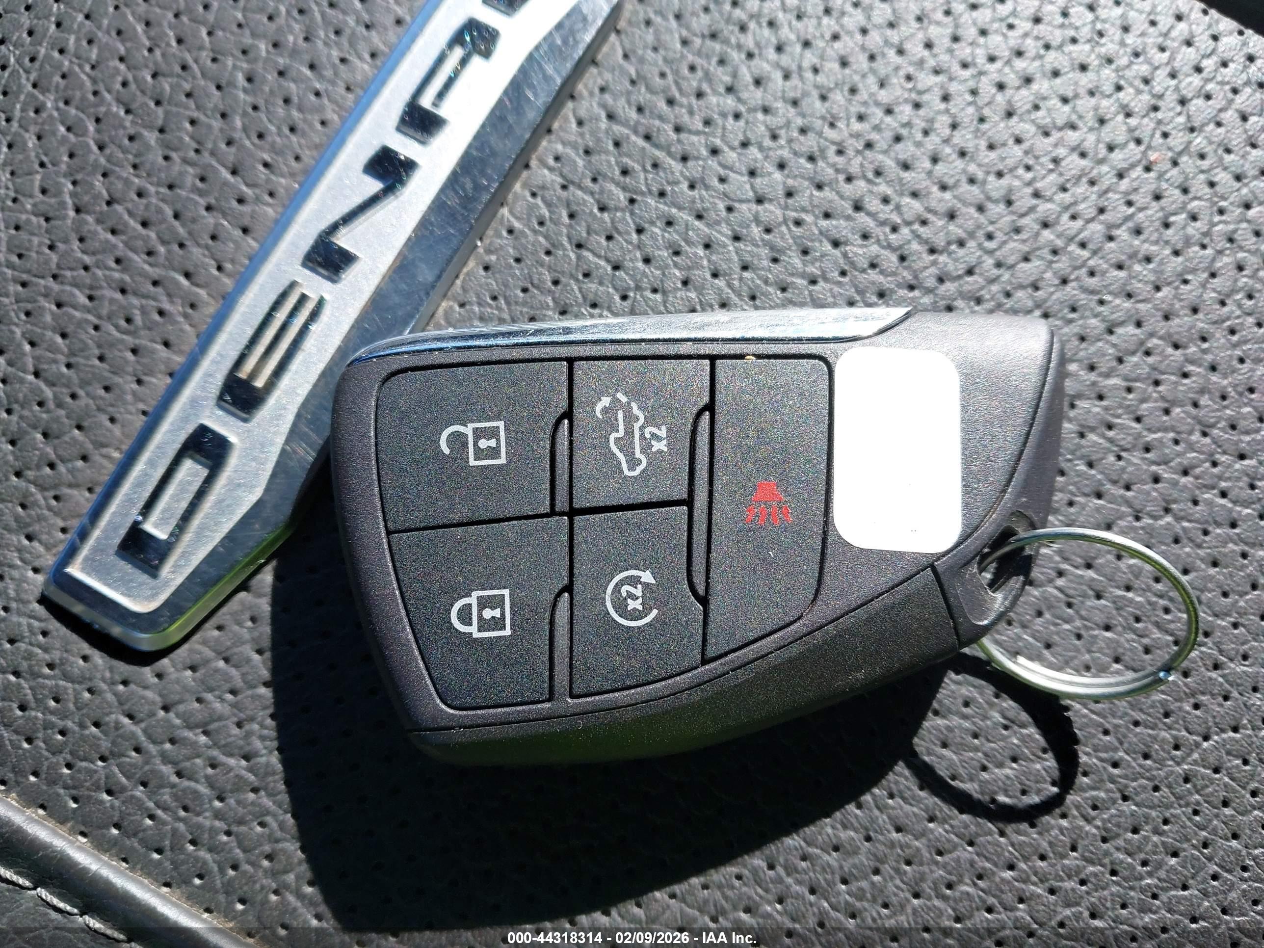 GMC SIERRA image 11