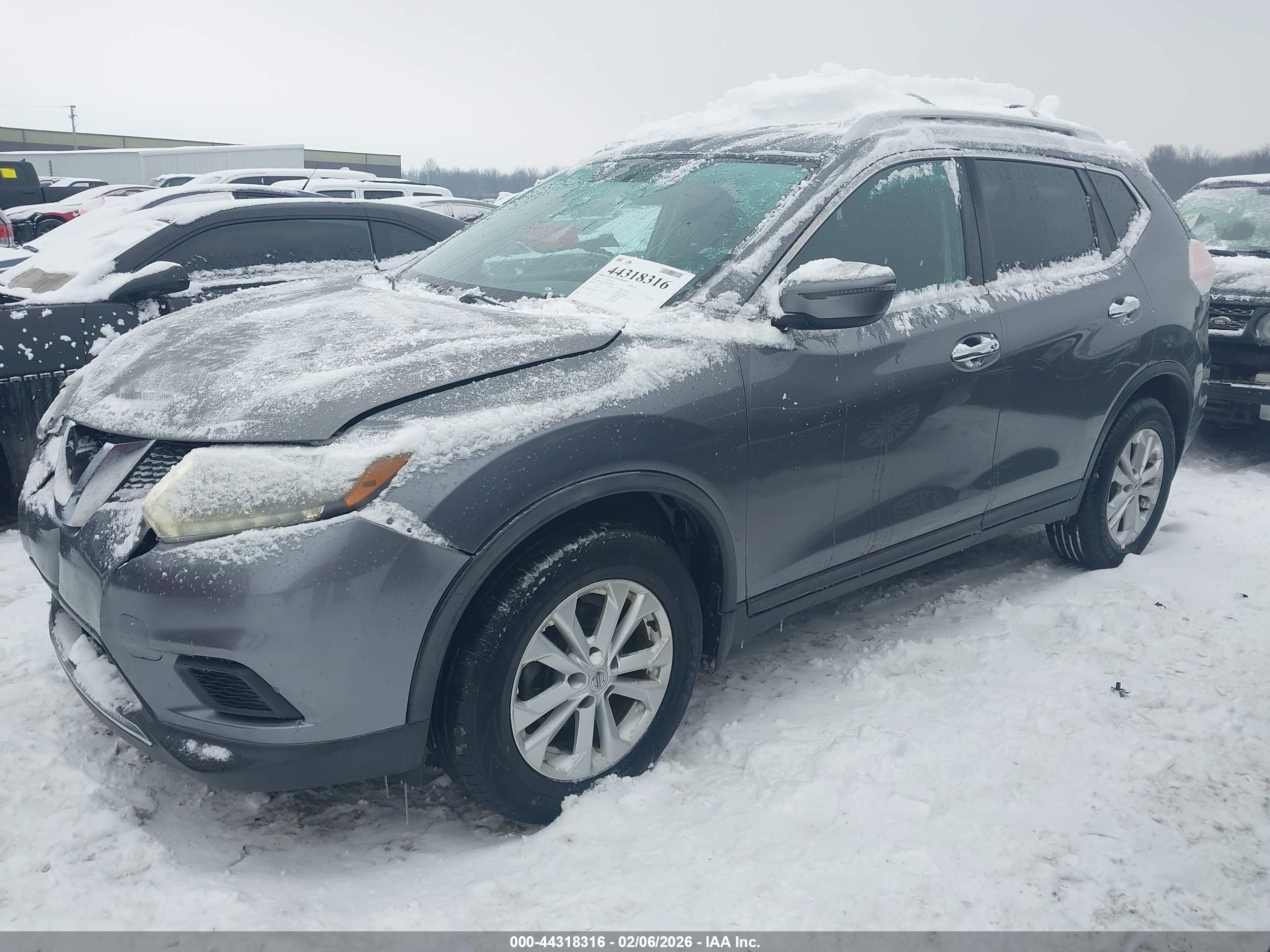 NISSAN ROGUE image 2