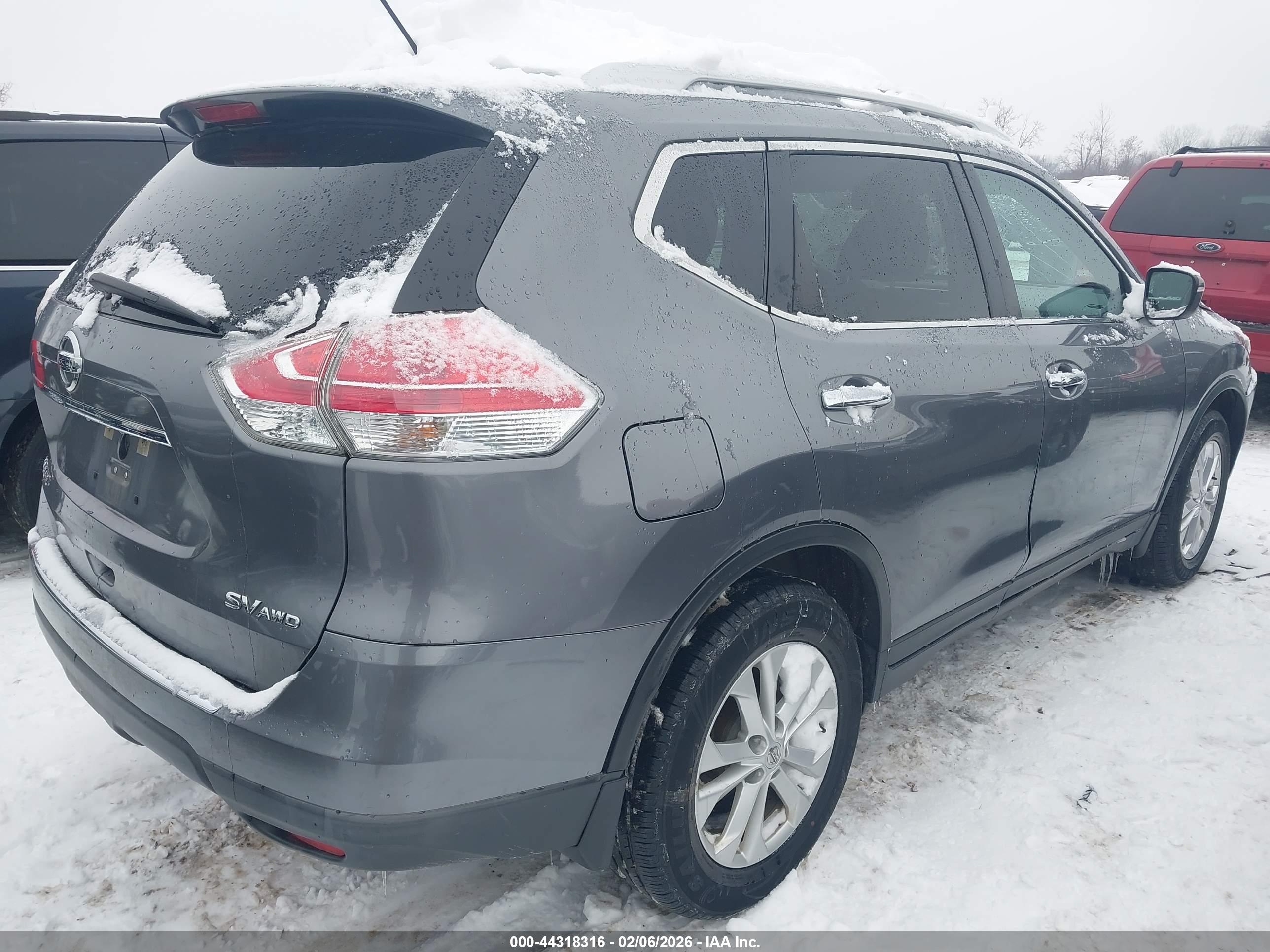 NISSAN ROGUE image 4