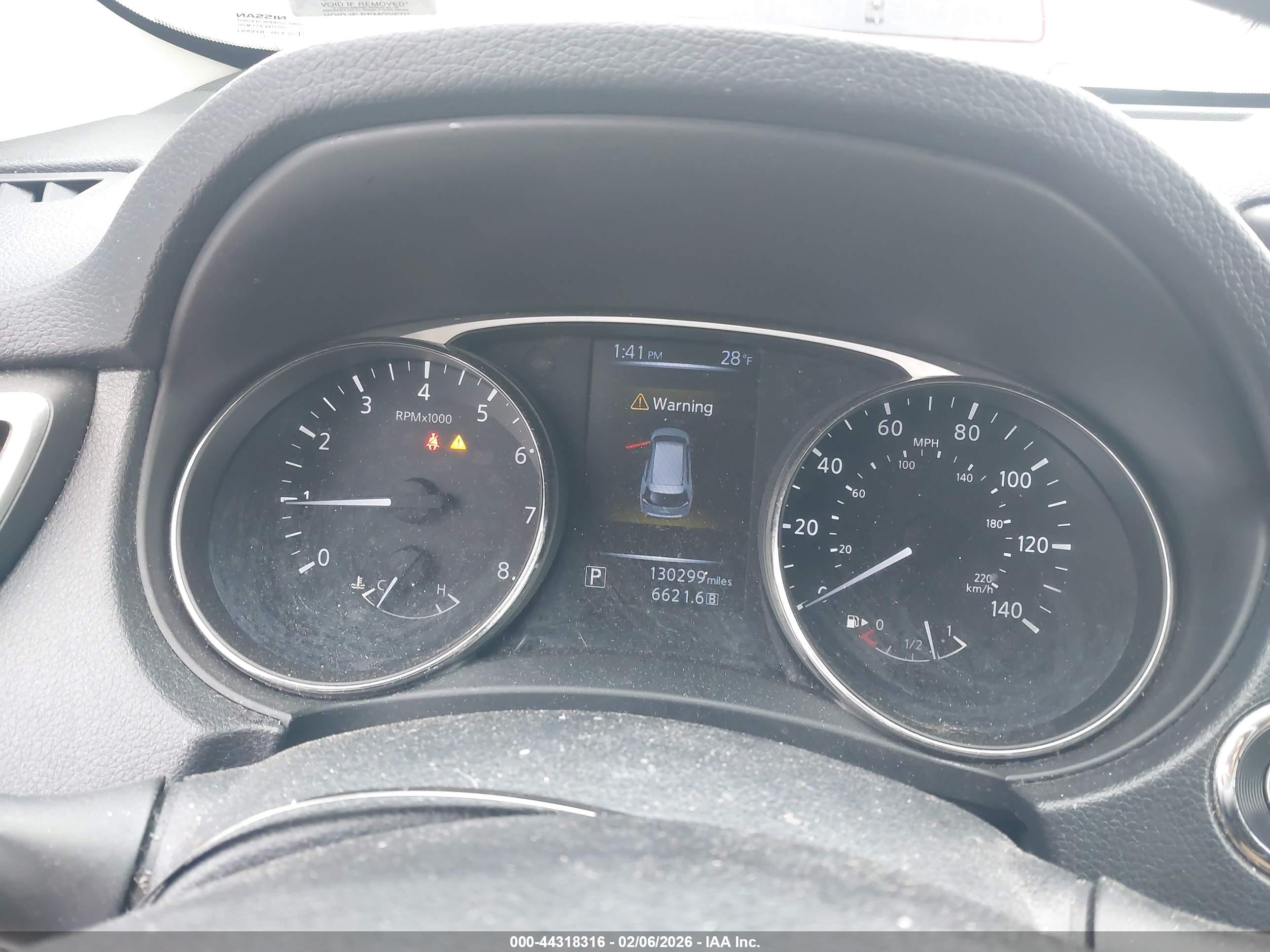 NISSAN ROGUE image 7