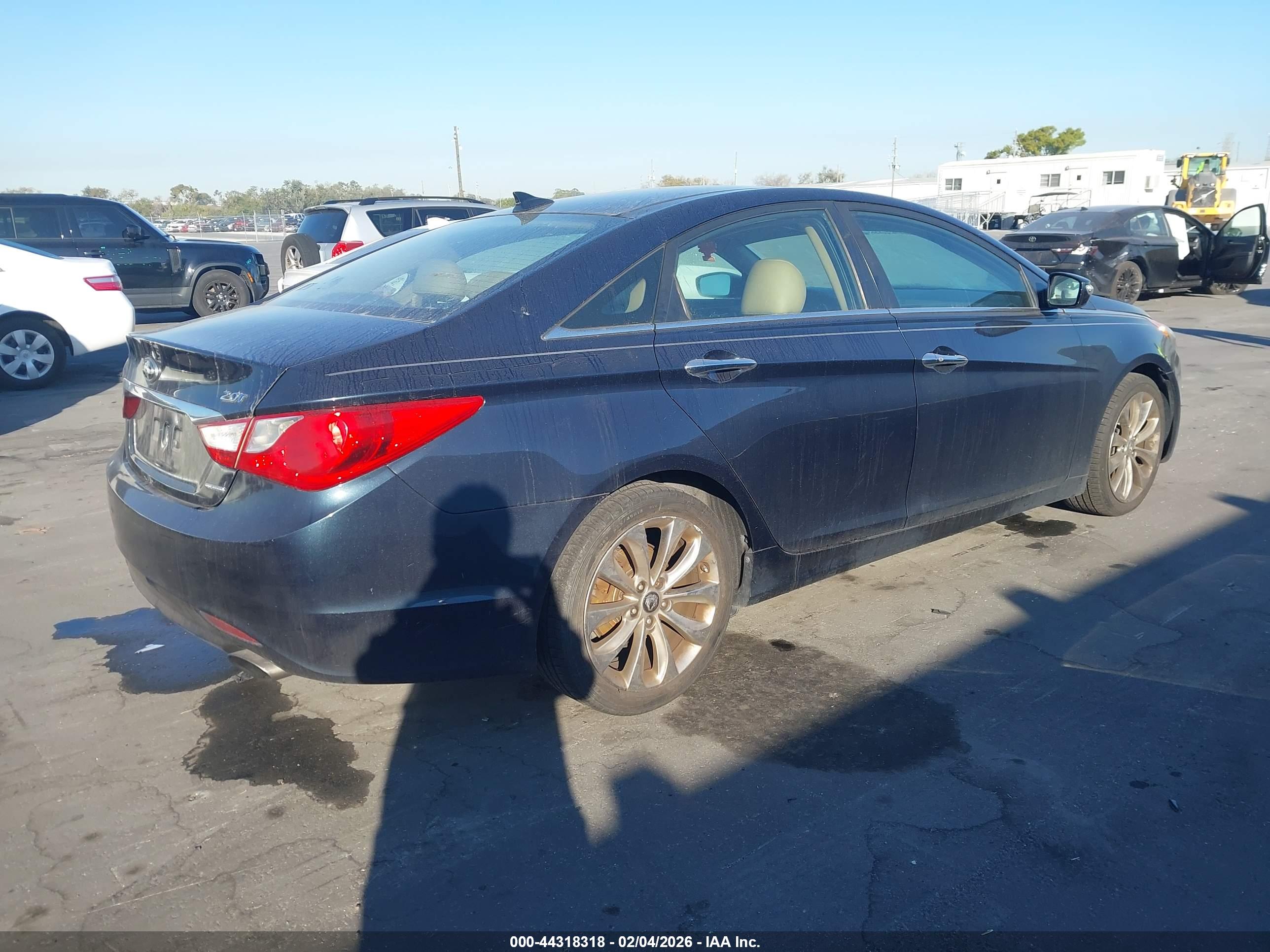 HYUNDAI SONATA image 4