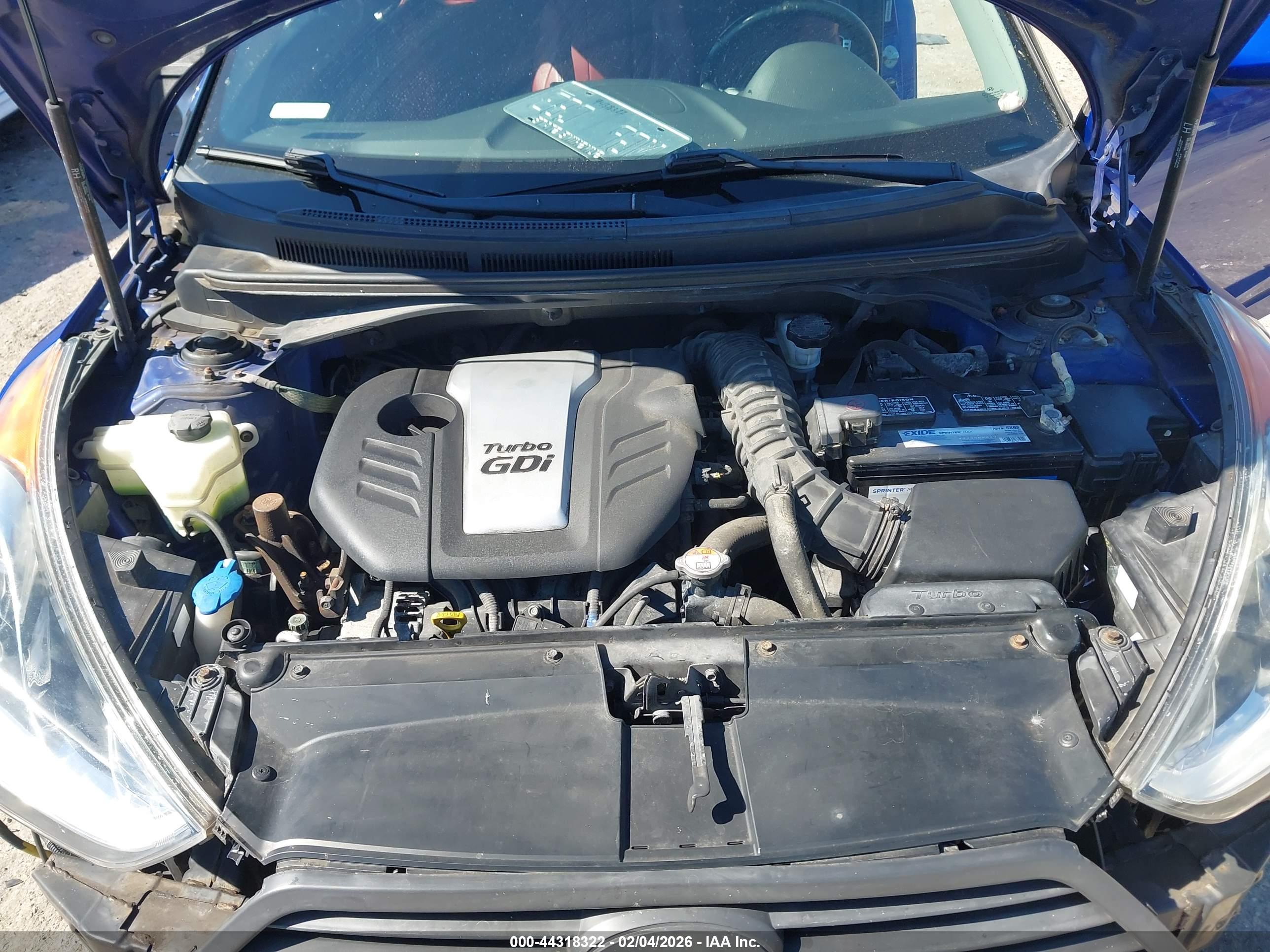 HYUNDAI VELOSTER image 10