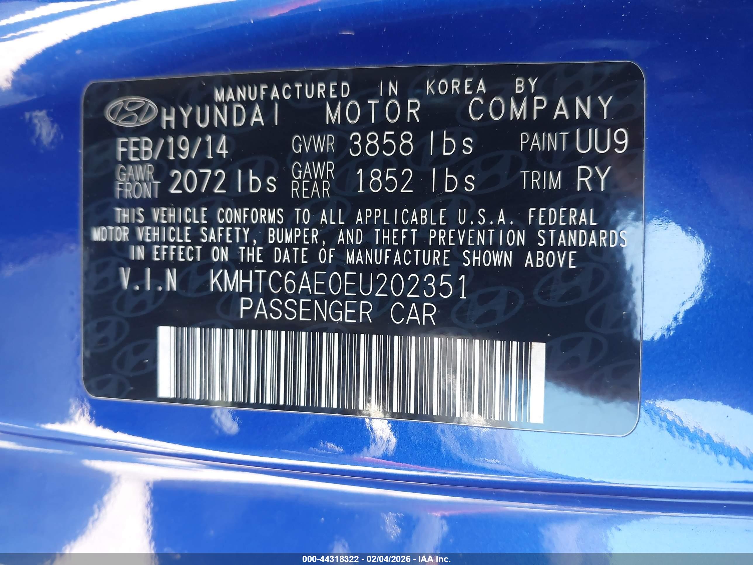 HYUNDAI VELOSTER image 9