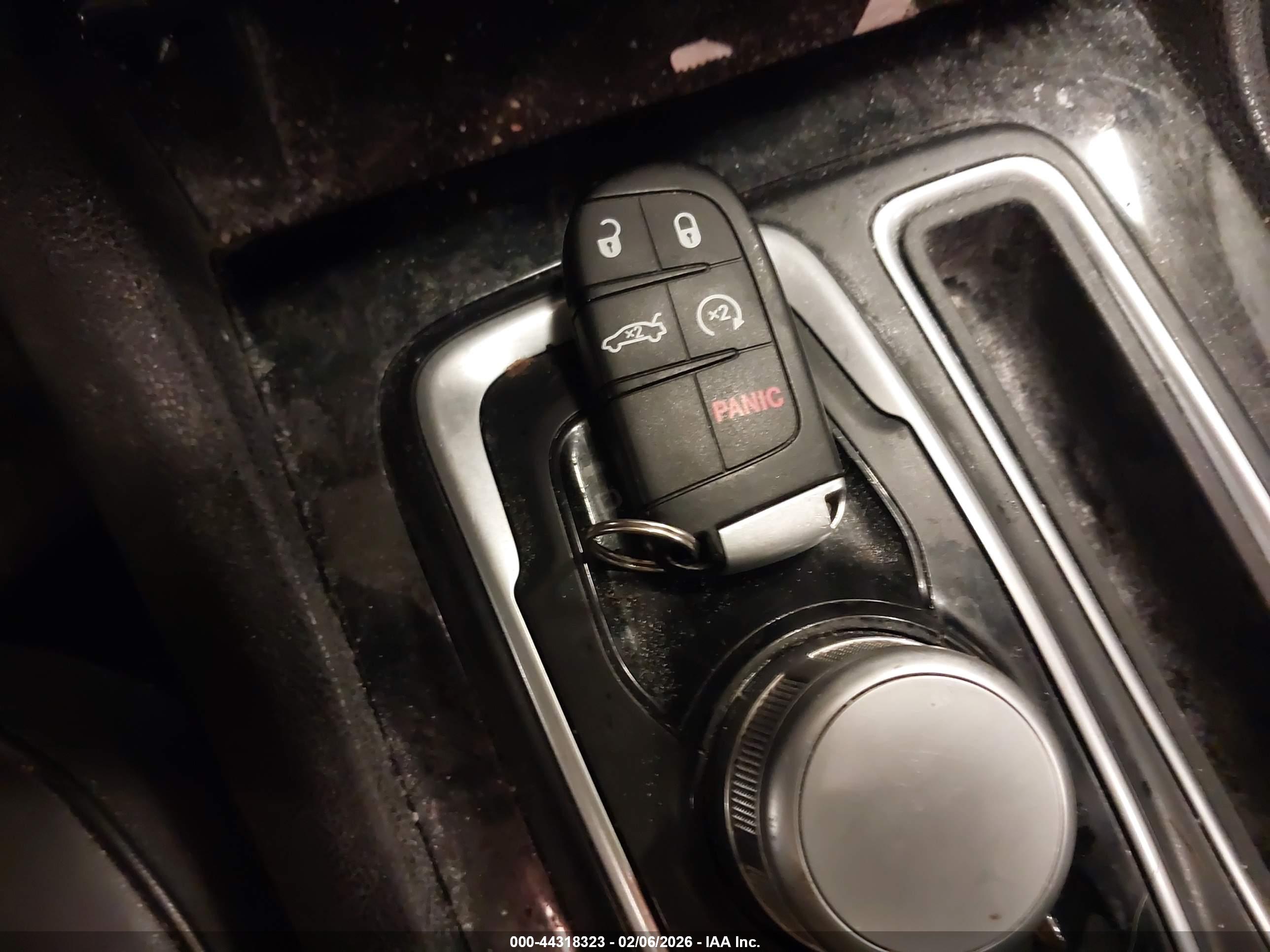 CHRYSLER 300C image 11