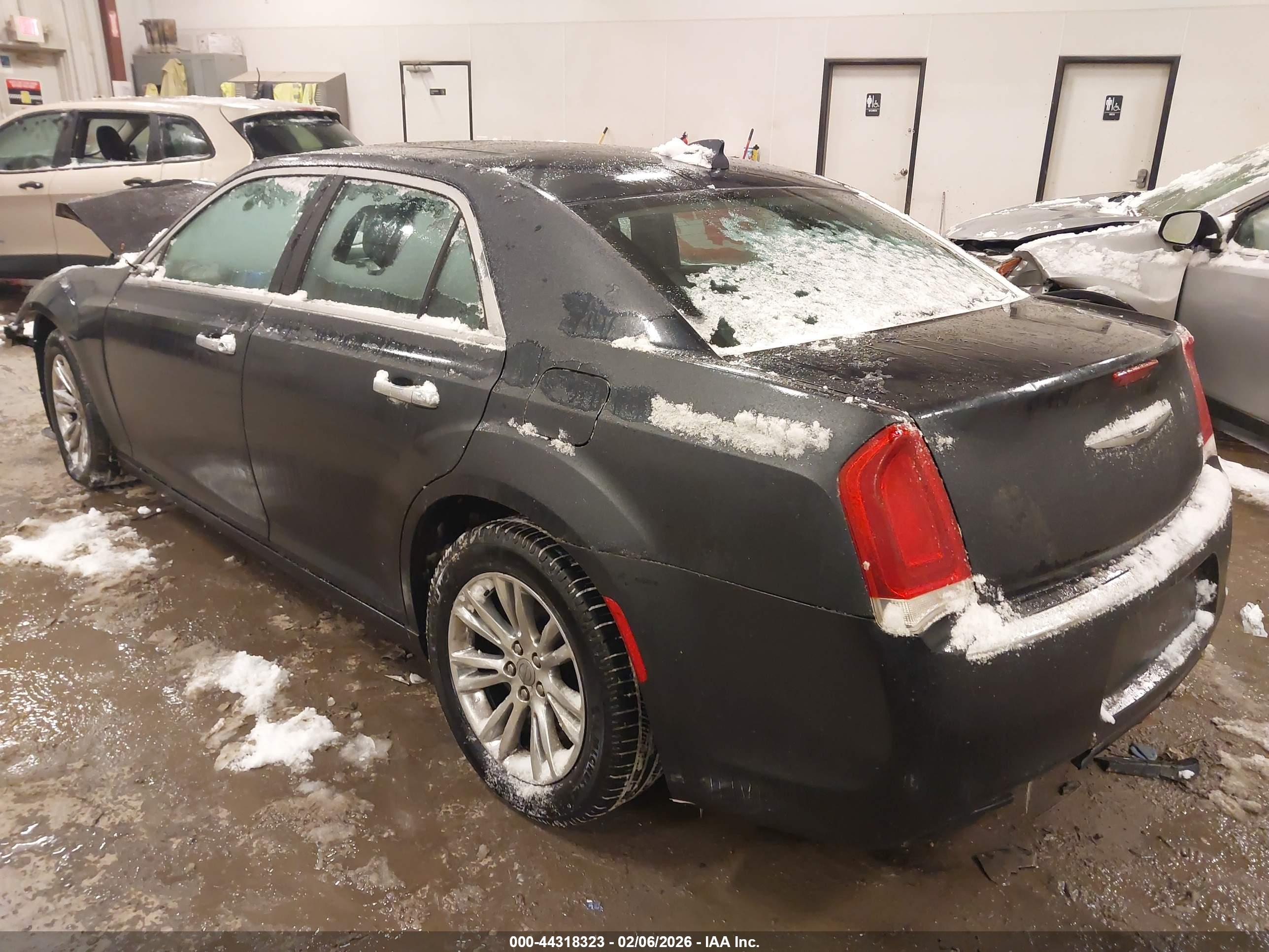 CHRYSLER 300C image 3