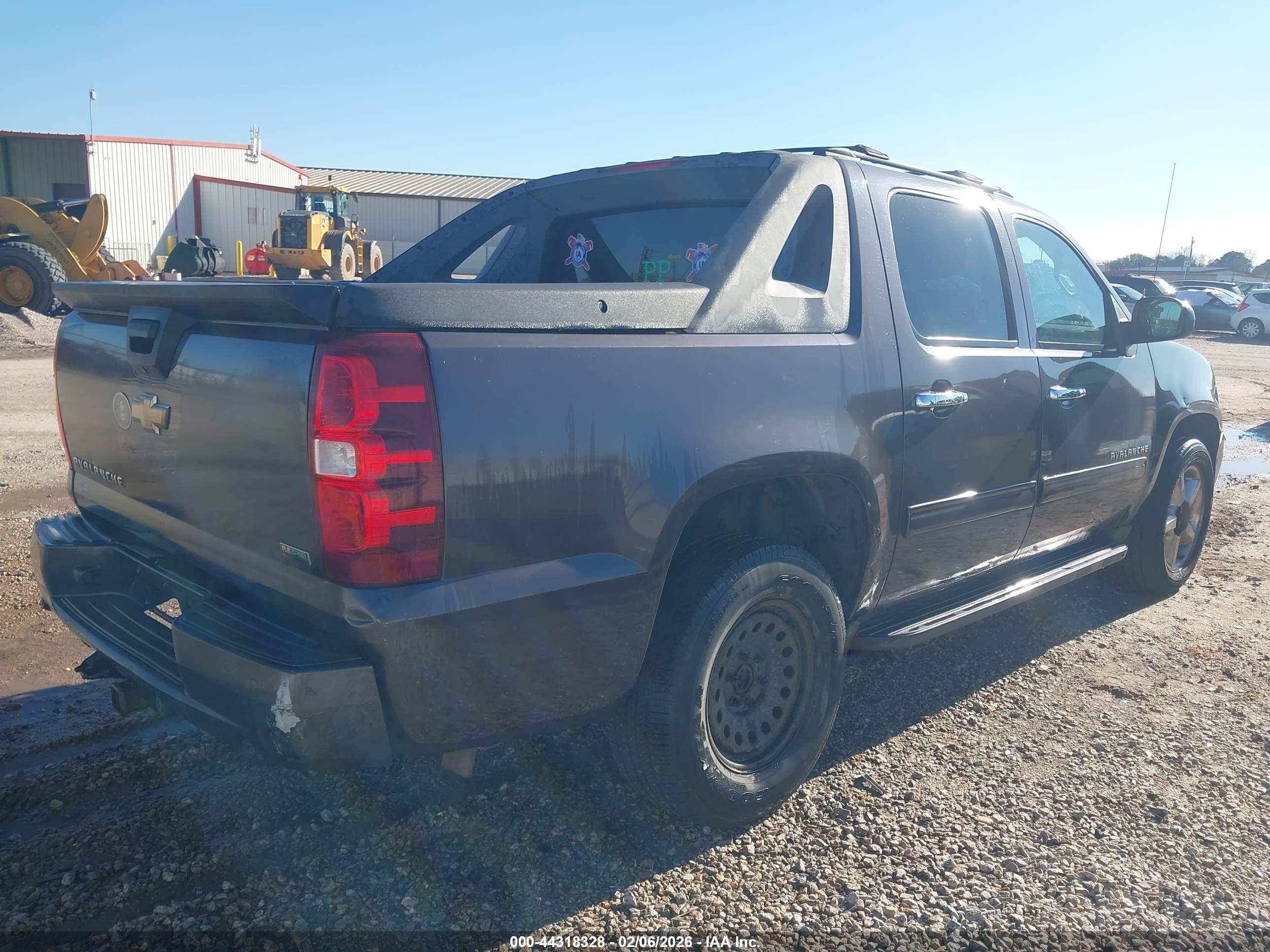 CHEVROLET AVALANCHE image 4