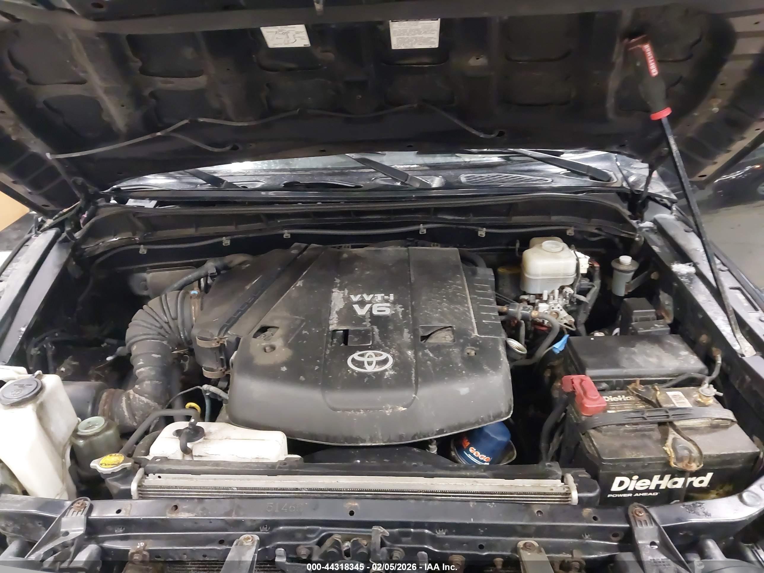 TOYOTA FJ image 10