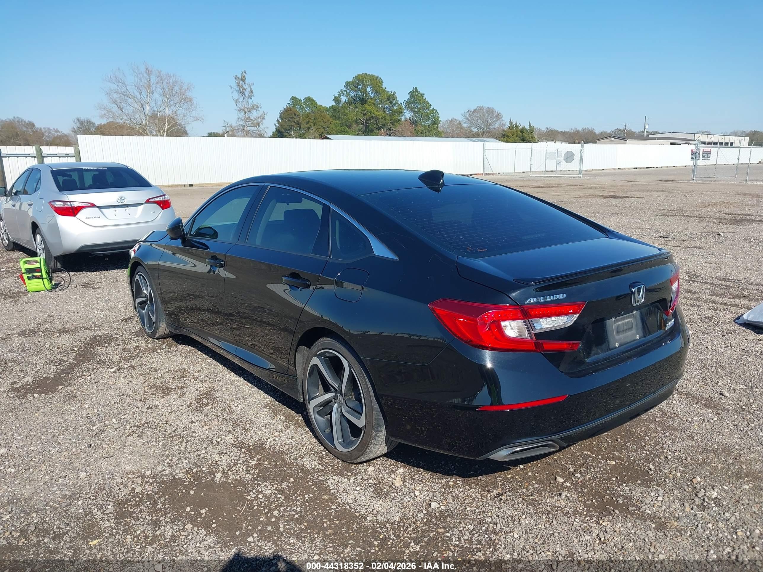 HONDA ACCORD image 3
