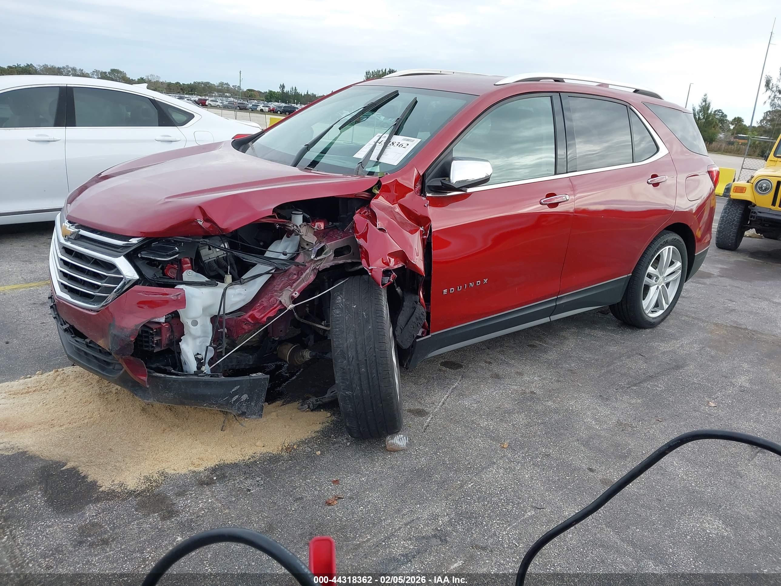 CHEVROLET EQUINOX image 2