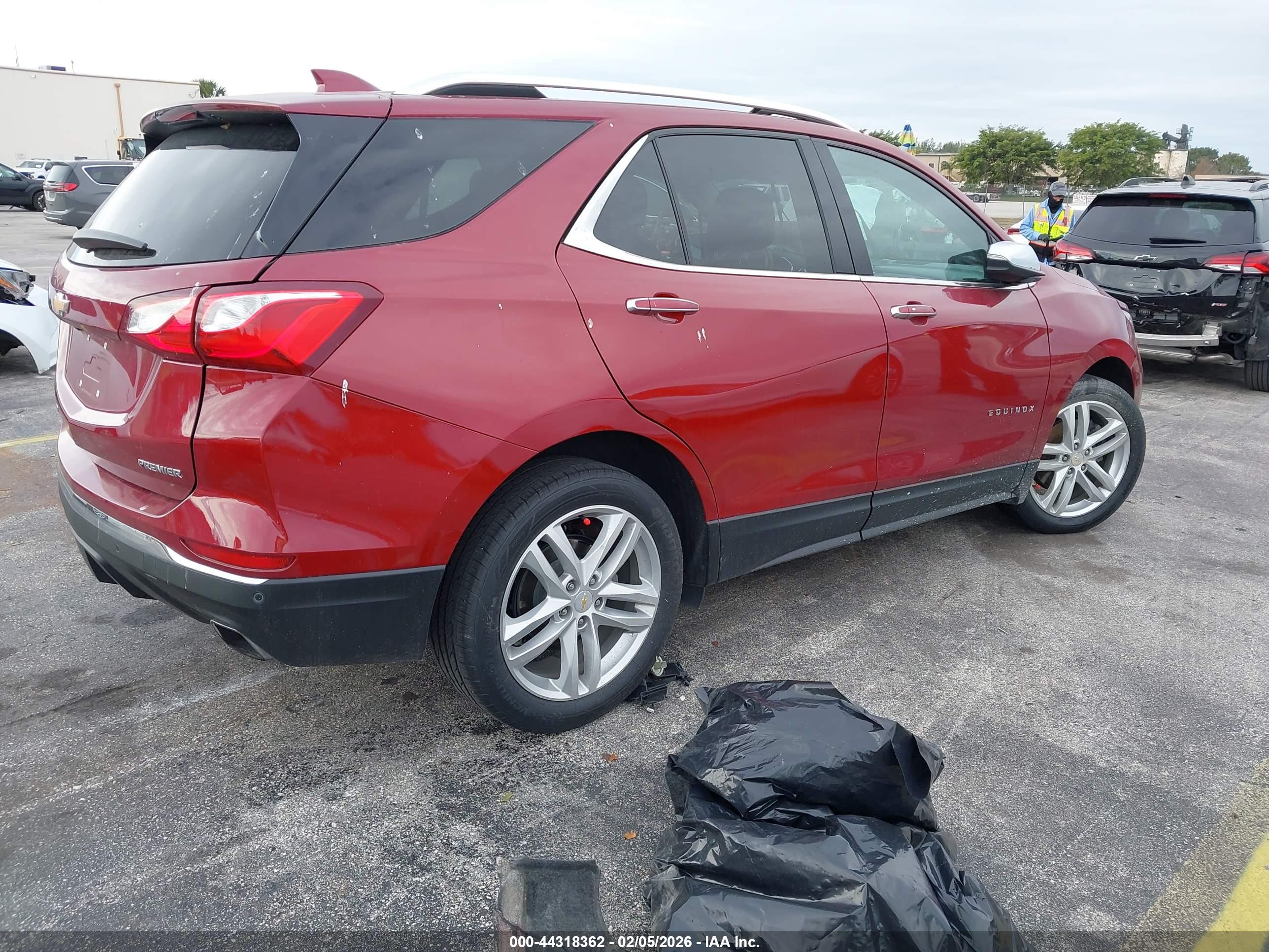 CHEVROLET EQUINOX image 4