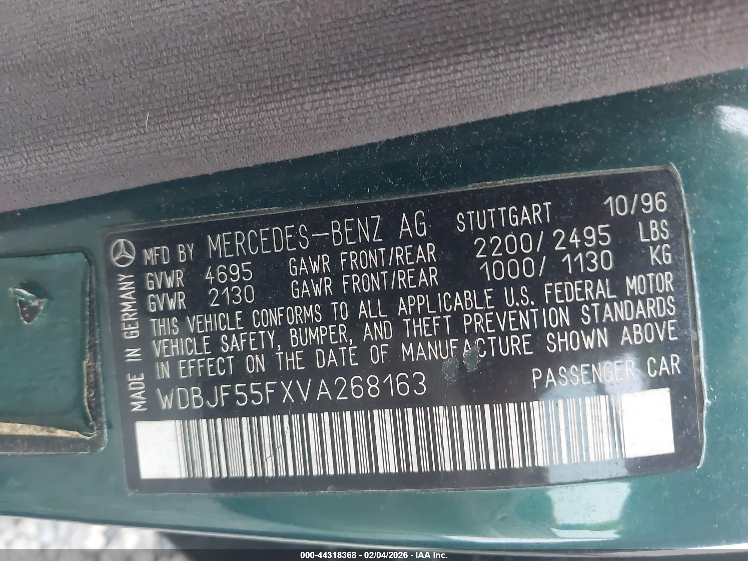 MERCEDES-BENZ E image 9