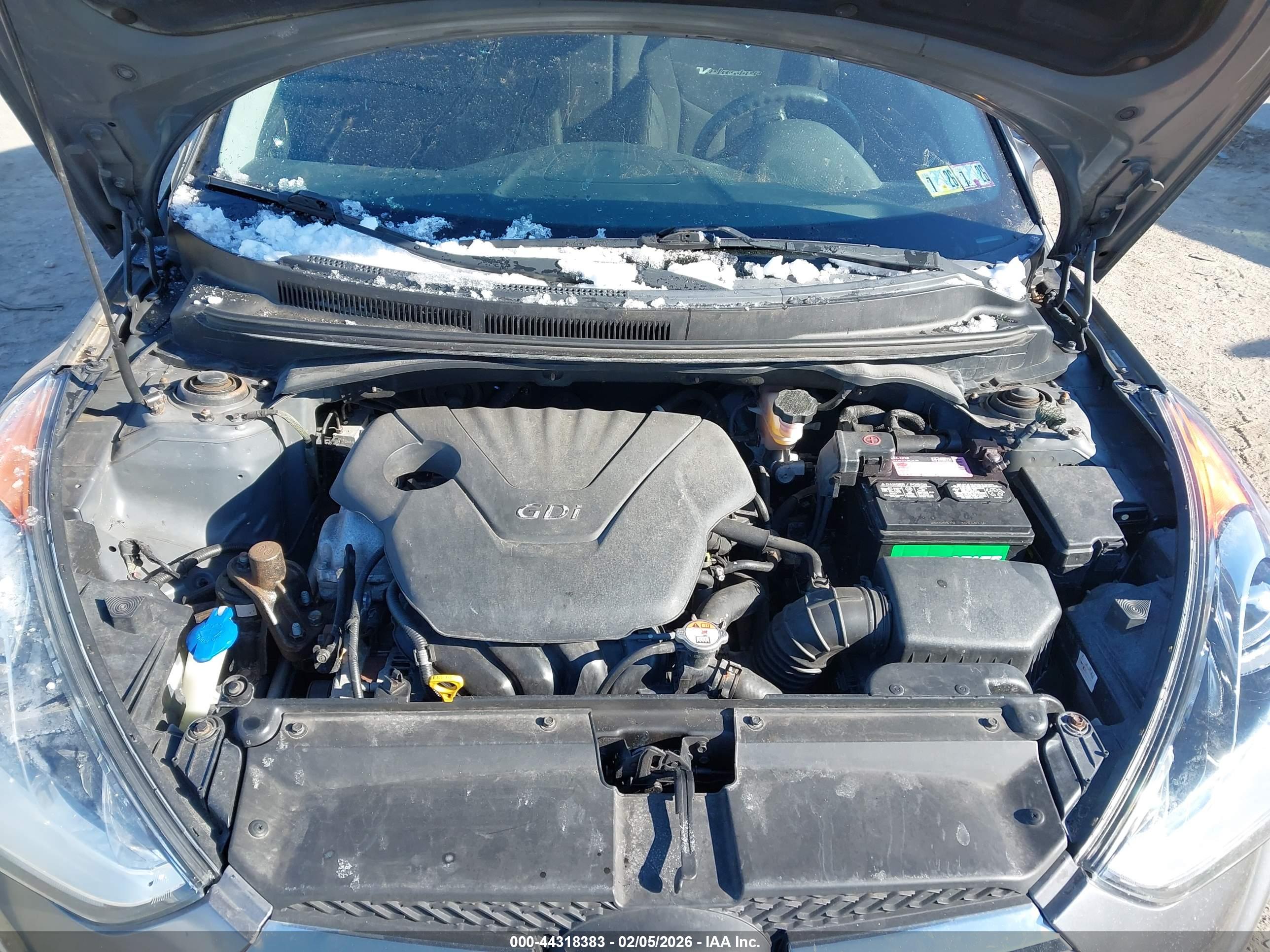 HYUNDAI VELOSTER image 10