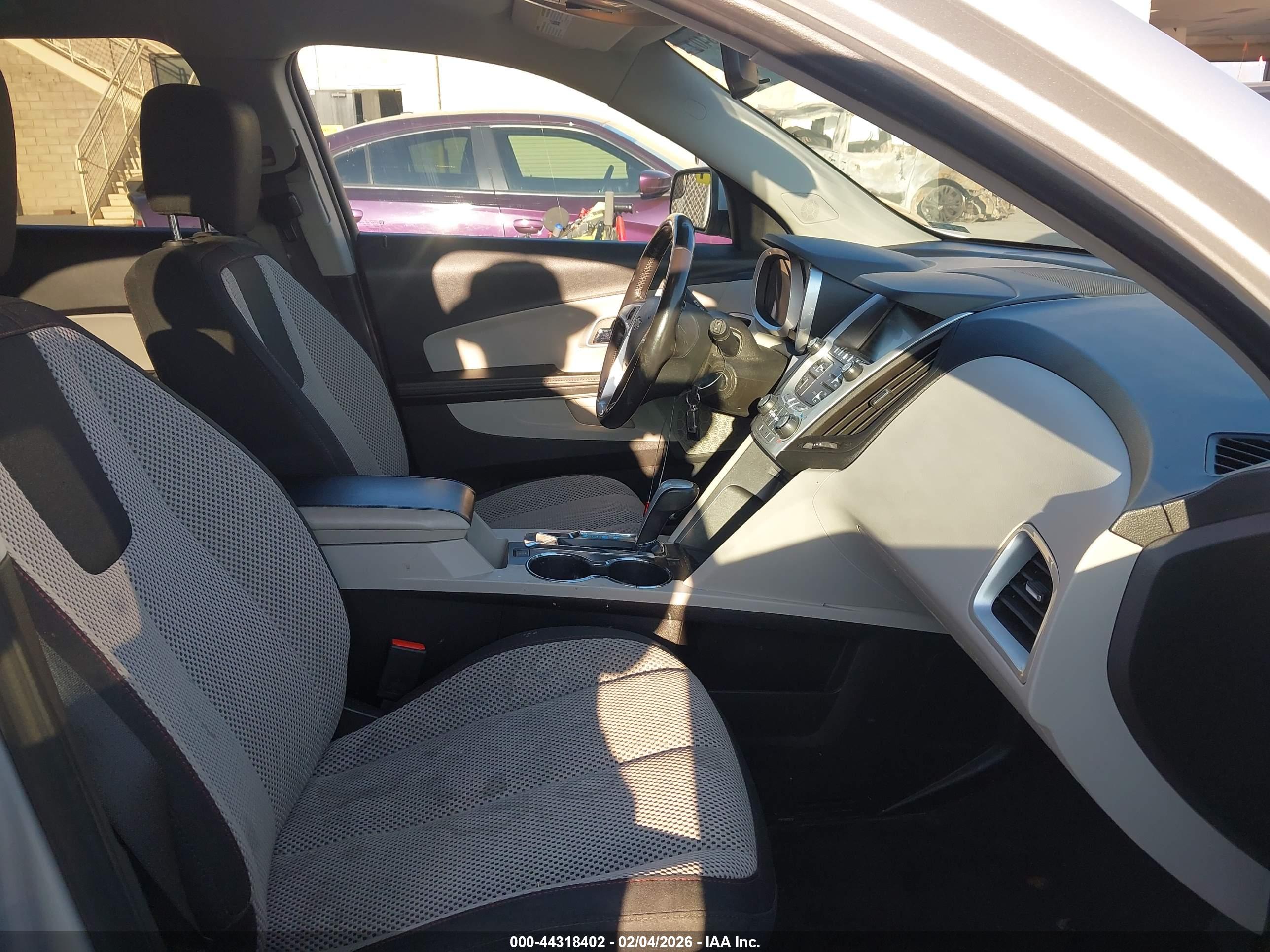 CHEVROLET EQUINOX image 5