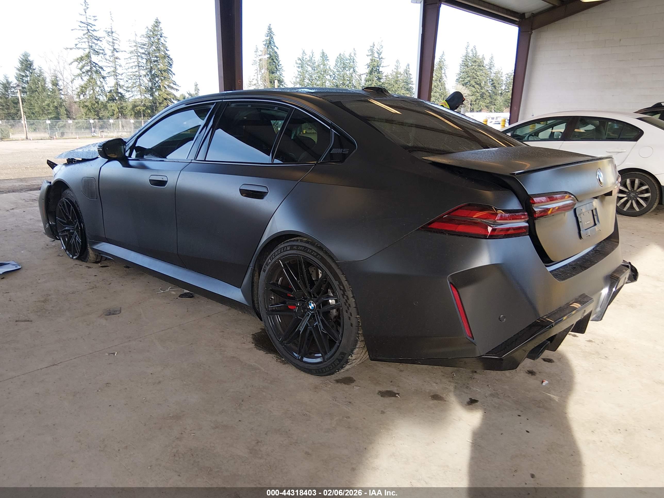 BMW M5 image 3