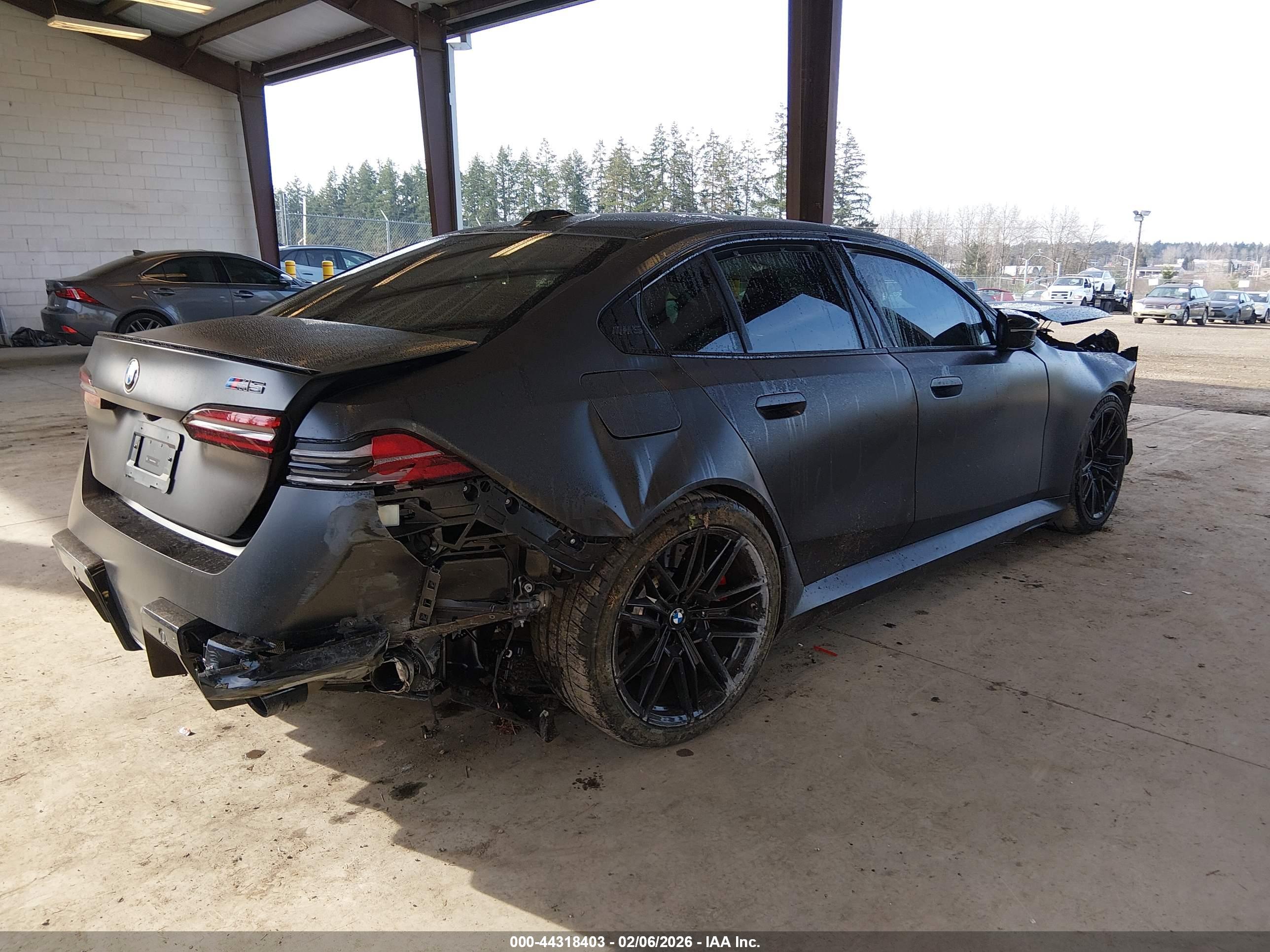 BMW M5 image 4