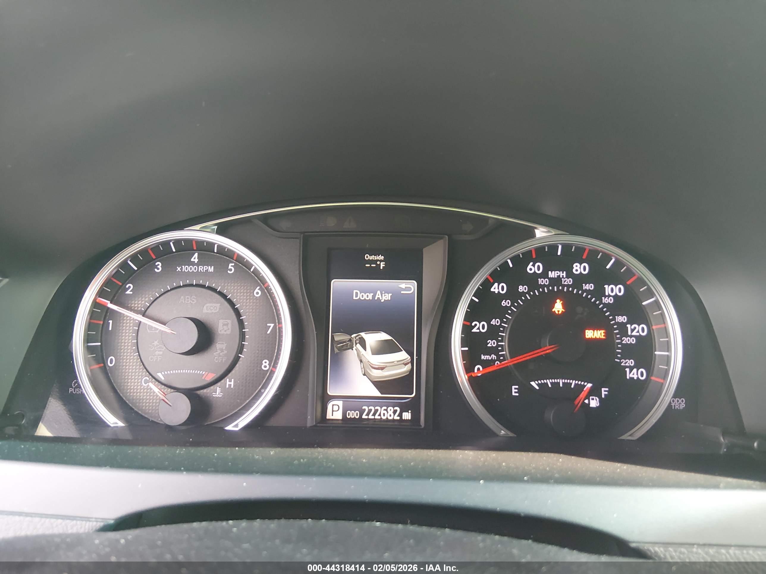 TOYOTA CAMRY image 7