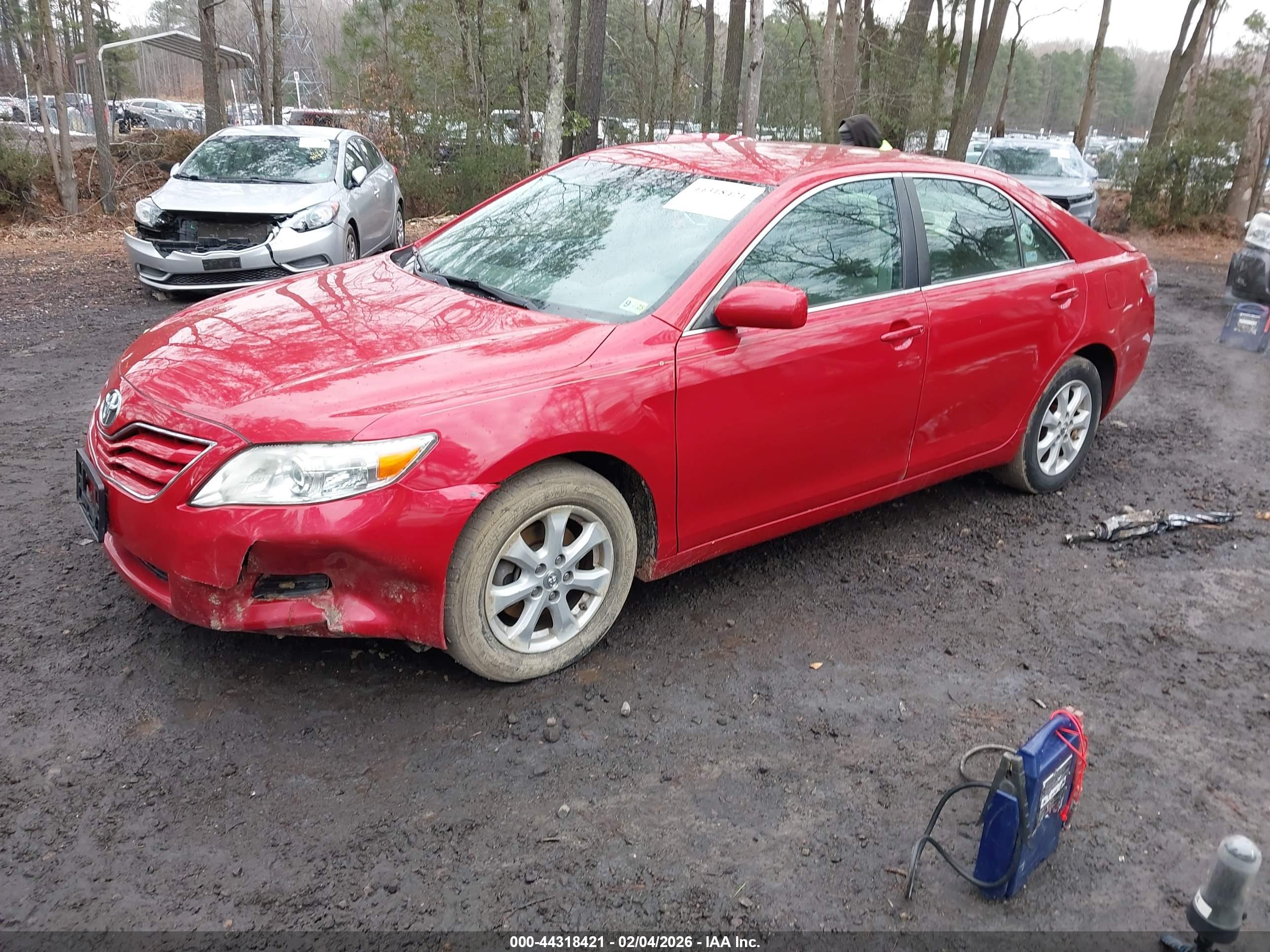 TOYOTA CAMRY image 2