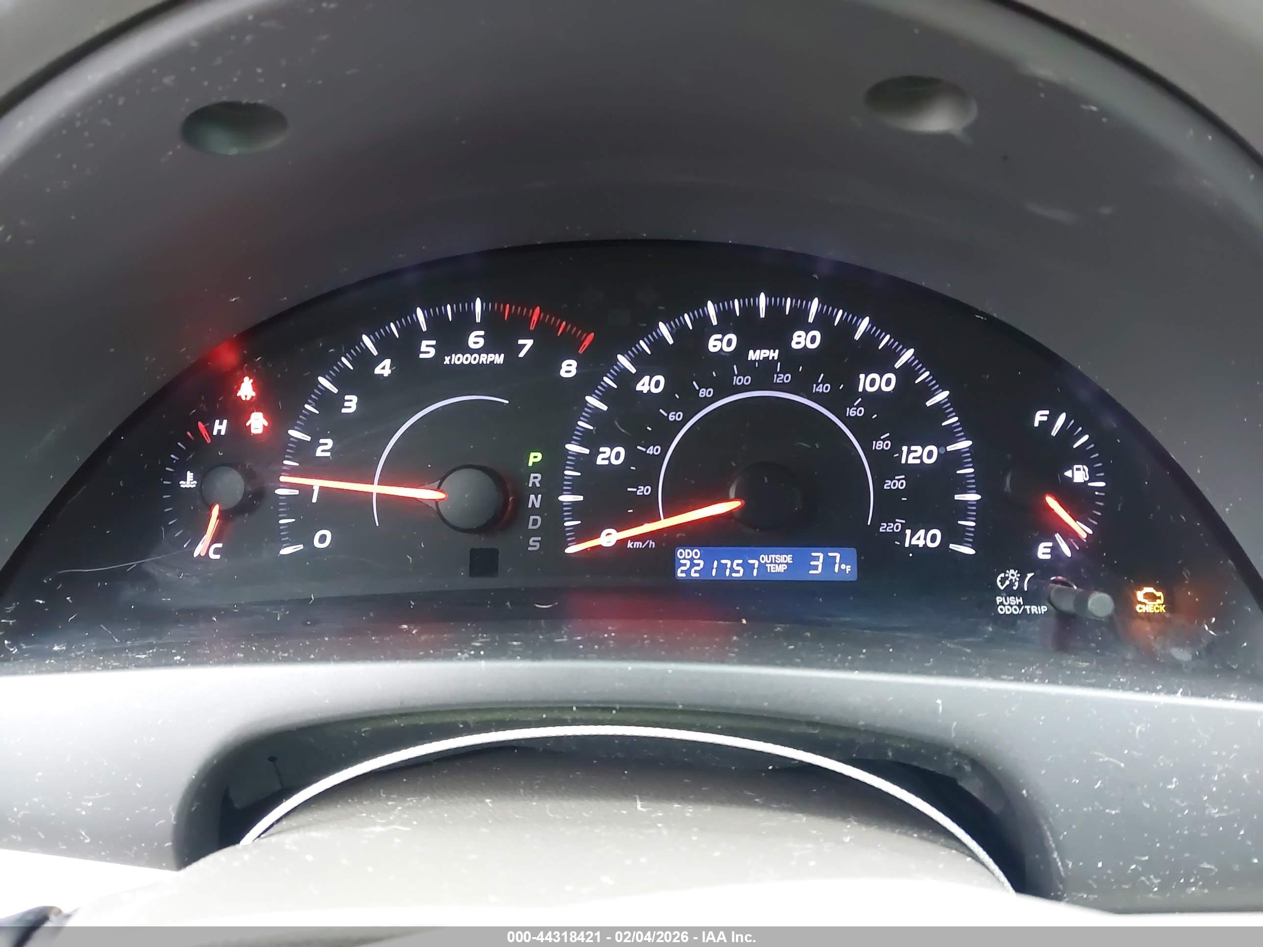 TOYOTA CAMRY image 7