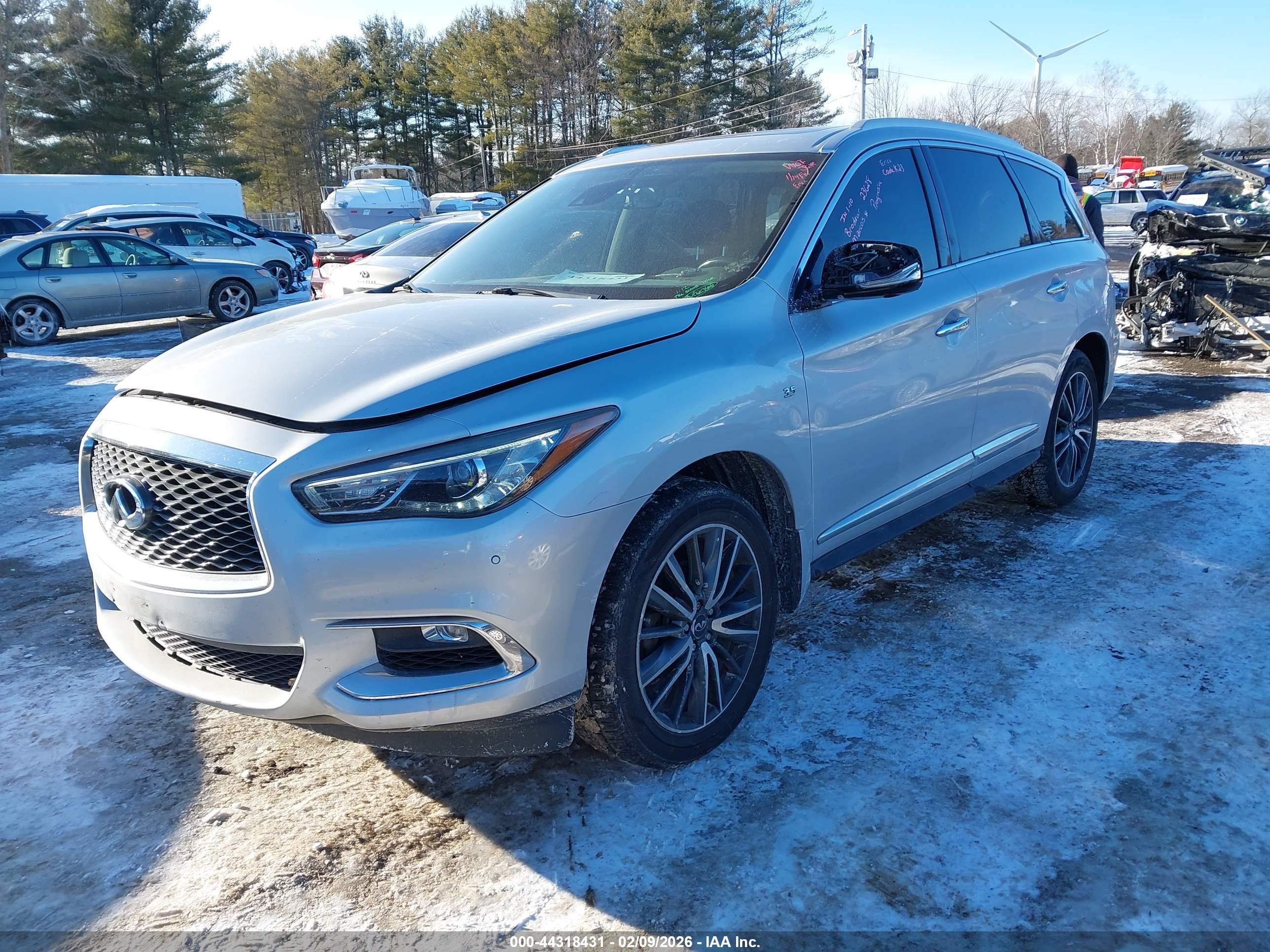 INFINITI QX60 image 2